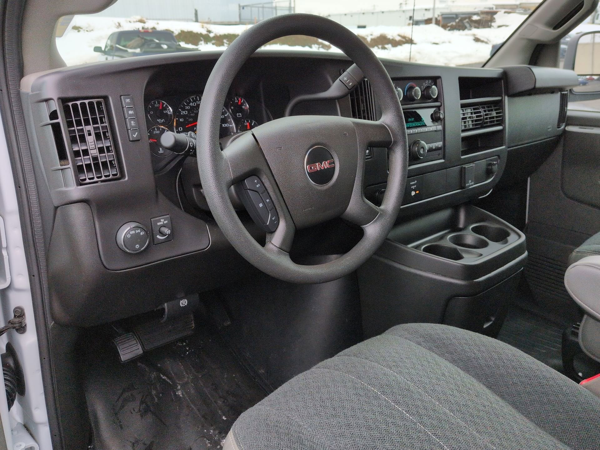 2024 GMC Savana Cargo 2500 Work Van