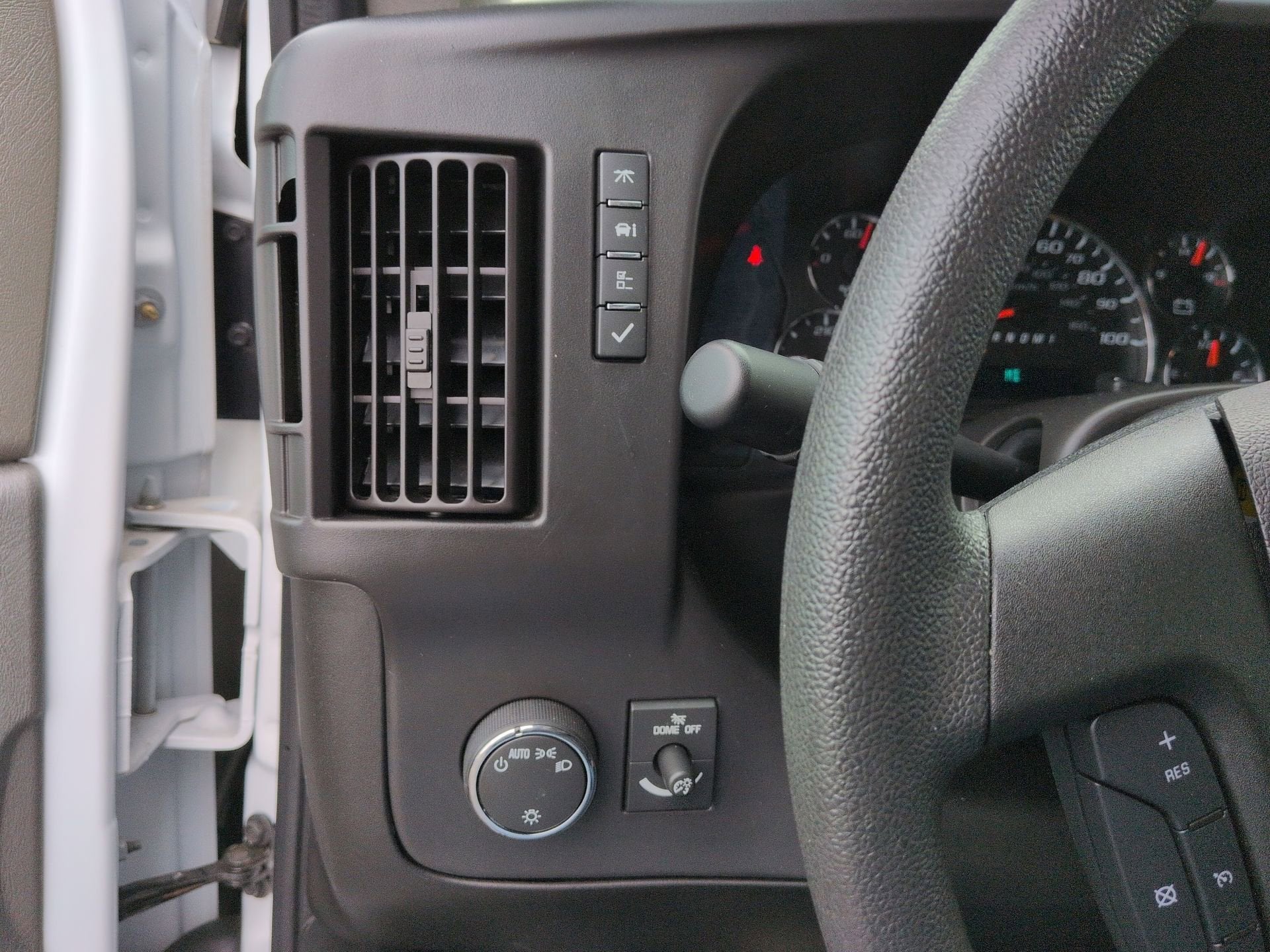 2024 GMC Savana Cargo 2500 Work Van