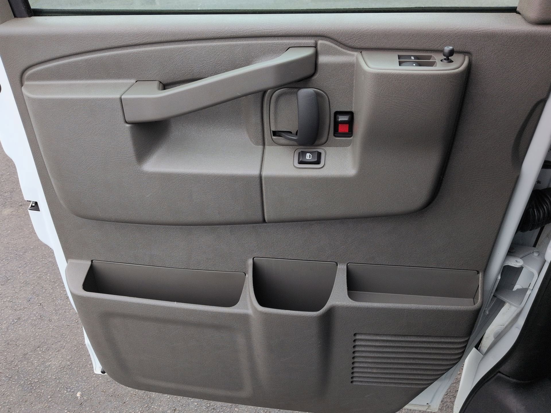 2024 GMC Savana Cargo 2500 Work Van