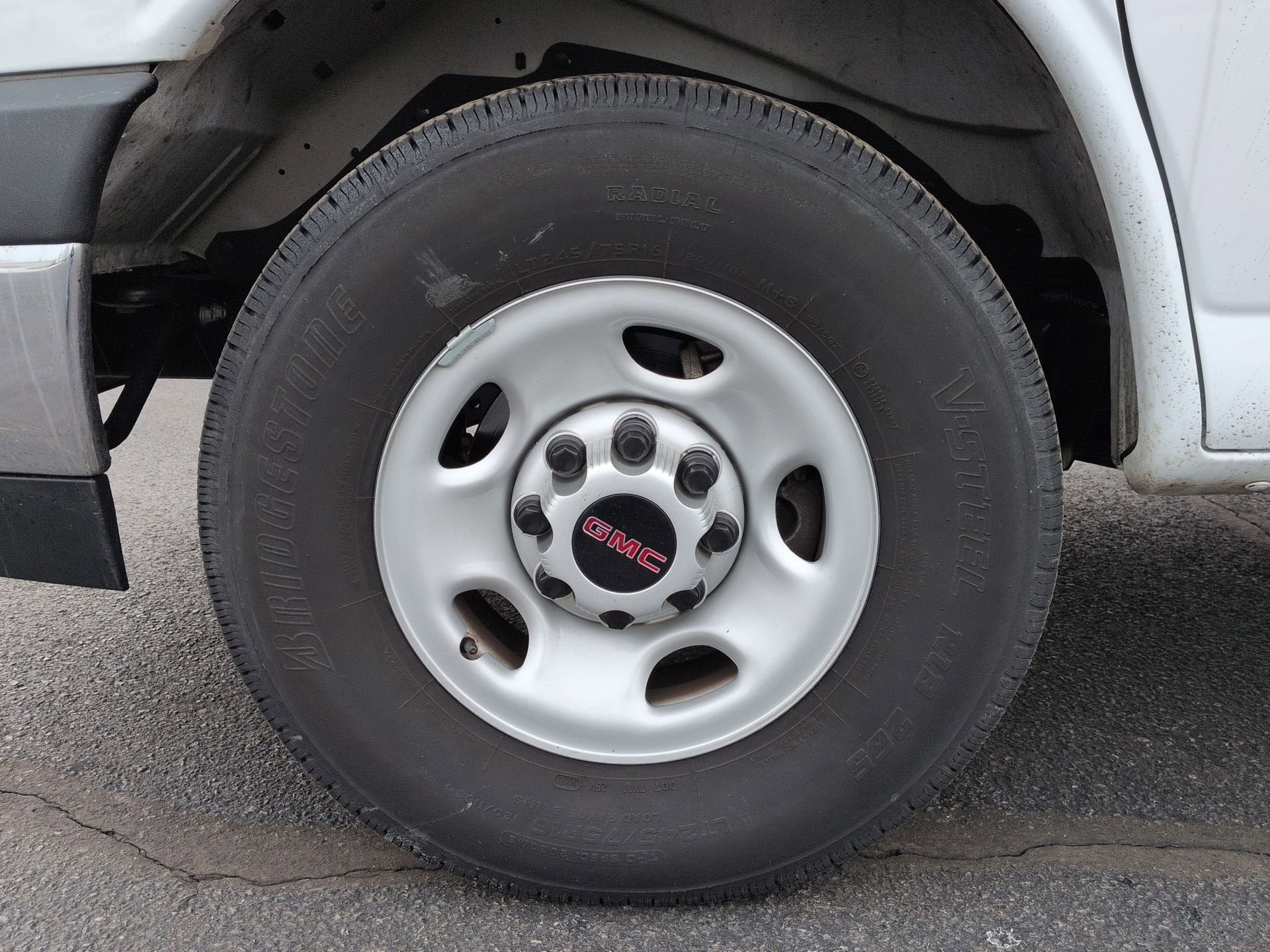 2024 GMC Savana Cargo 2500 Work Van