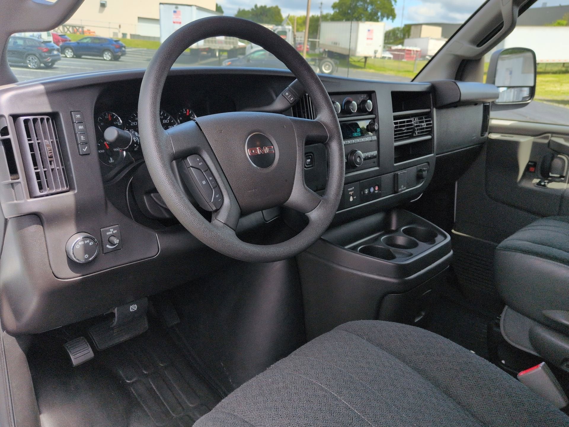 2024 GMC Savana Cargo 2500 Work Van