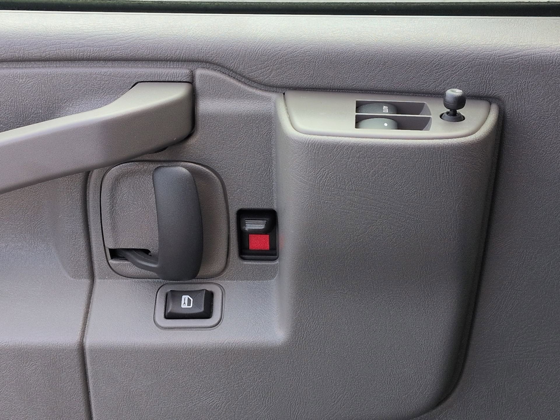 2024 GMC Savana Cargo 2500 Work Van