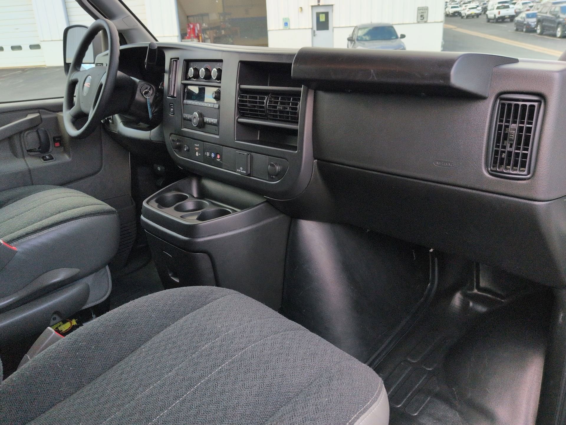 2024 GMC Savana Cargo 2500 Work Van