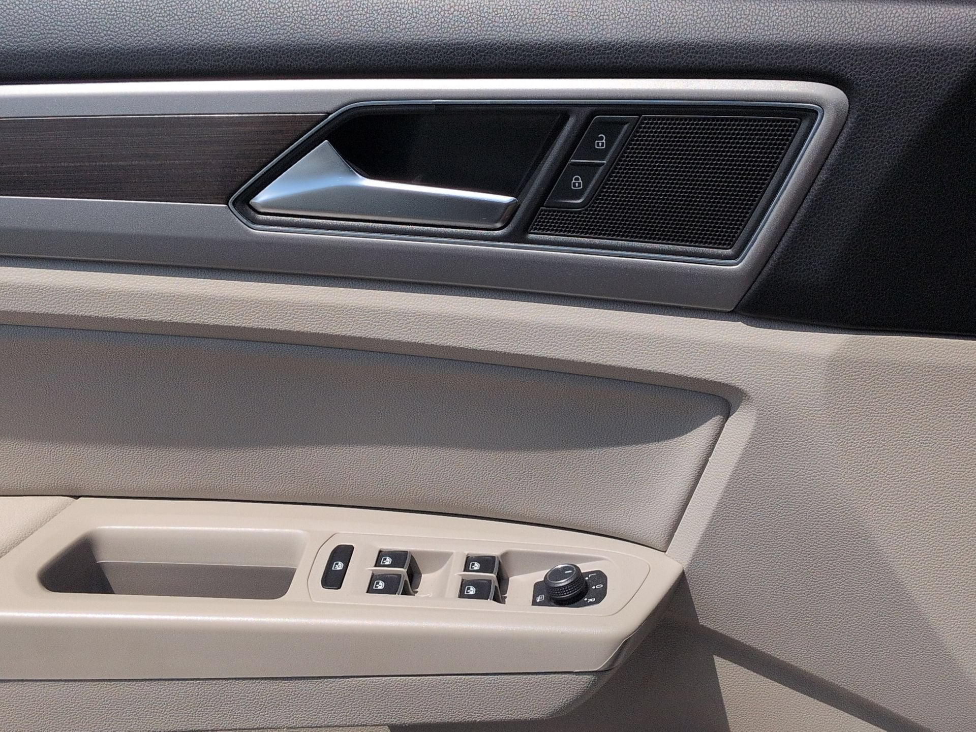 2019 Volkswagen Atlas 3.6L V6 SEL R-Line