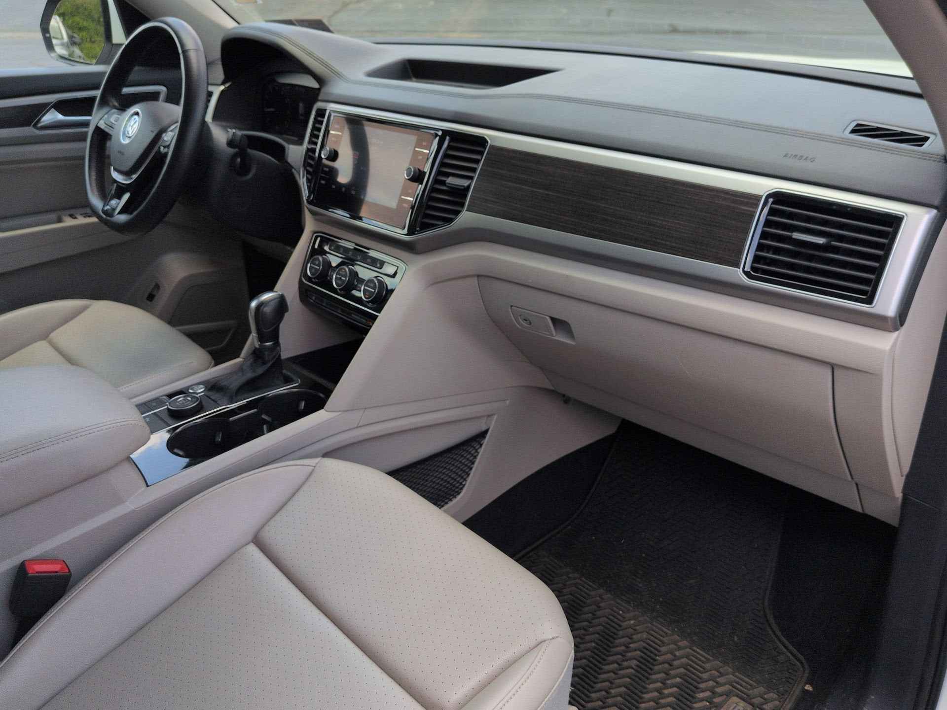 2019 Volkswagen Atlas 3.6L V6 SEL R-Line