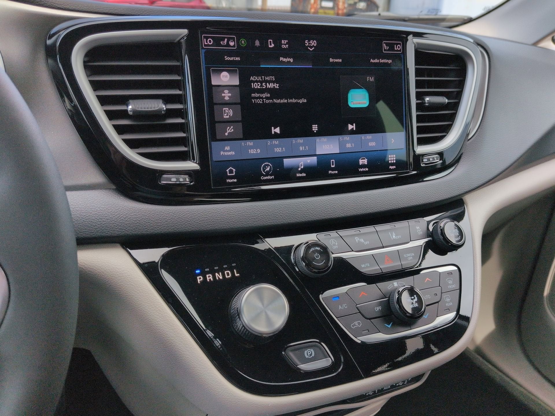 2024 Chrysler Pacifica Touring L