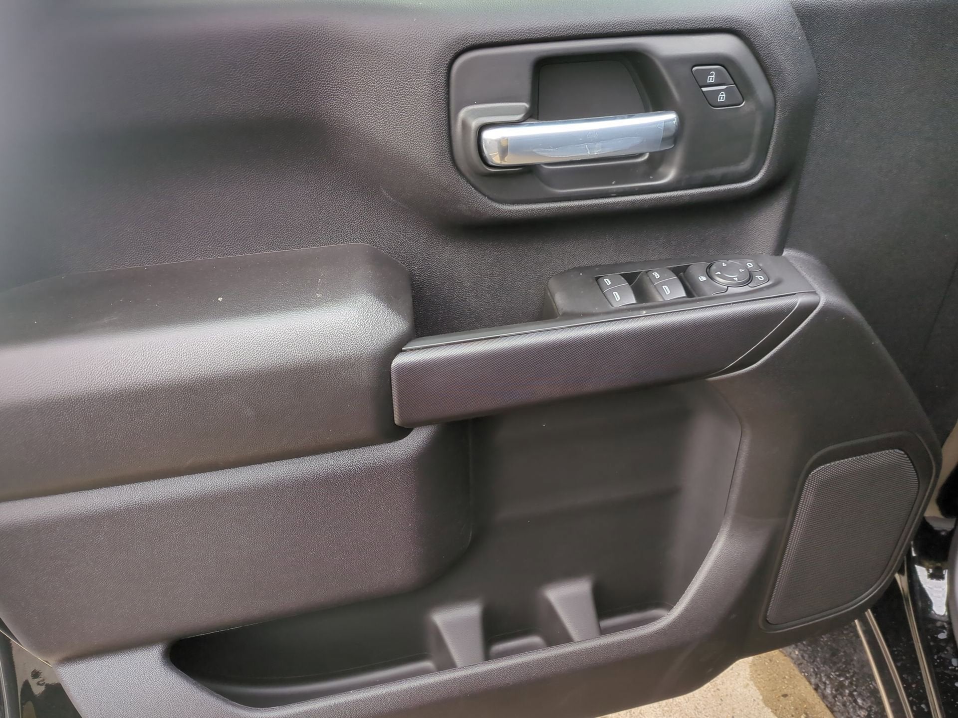 2026 Chevrolet Silverado 2500 HD Custom Crew Cab Standard Box 4WD