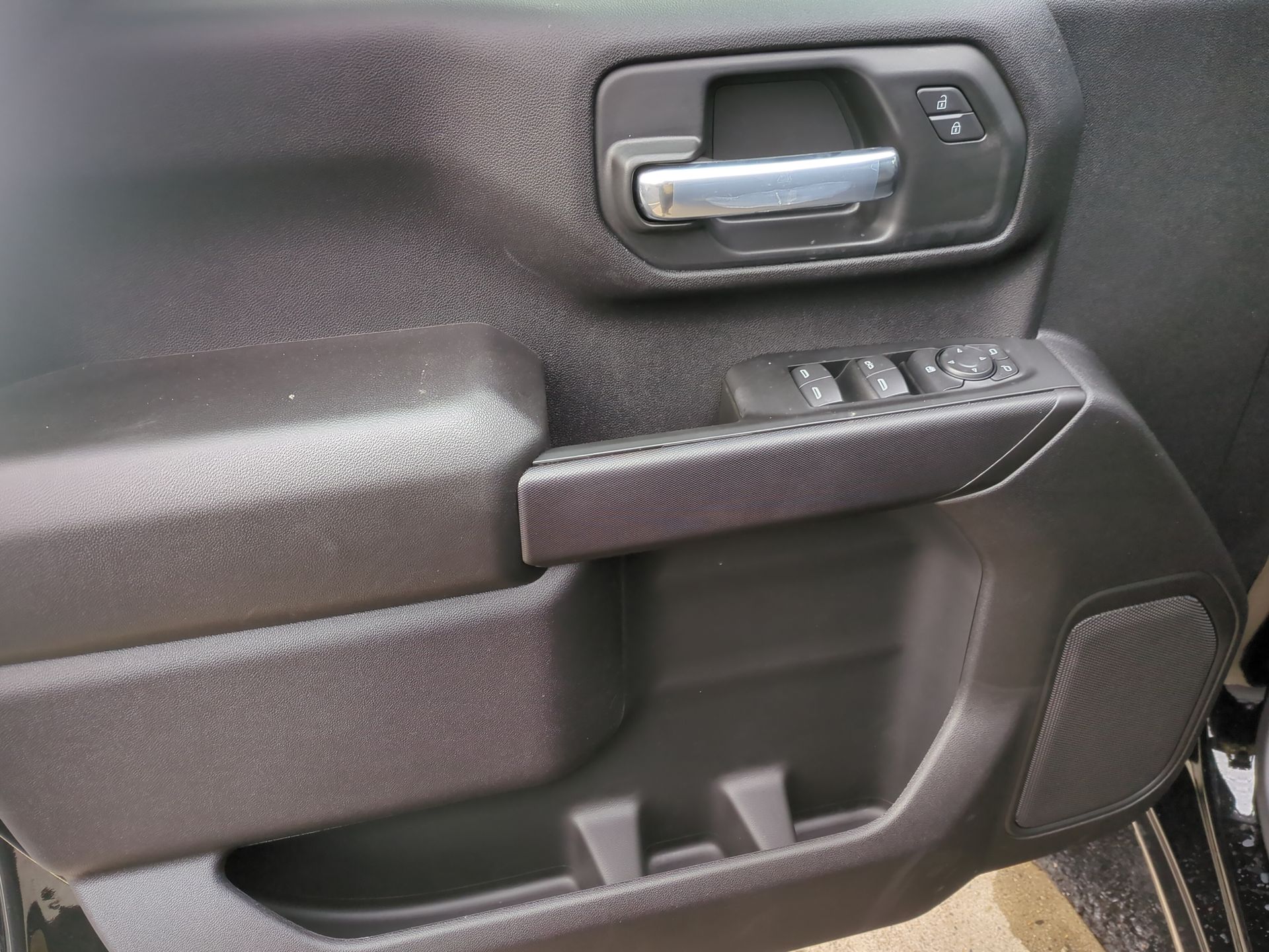 2026 Chevrolet Silverado 2500 HD Custom Crew Cab Standard Box 4WD