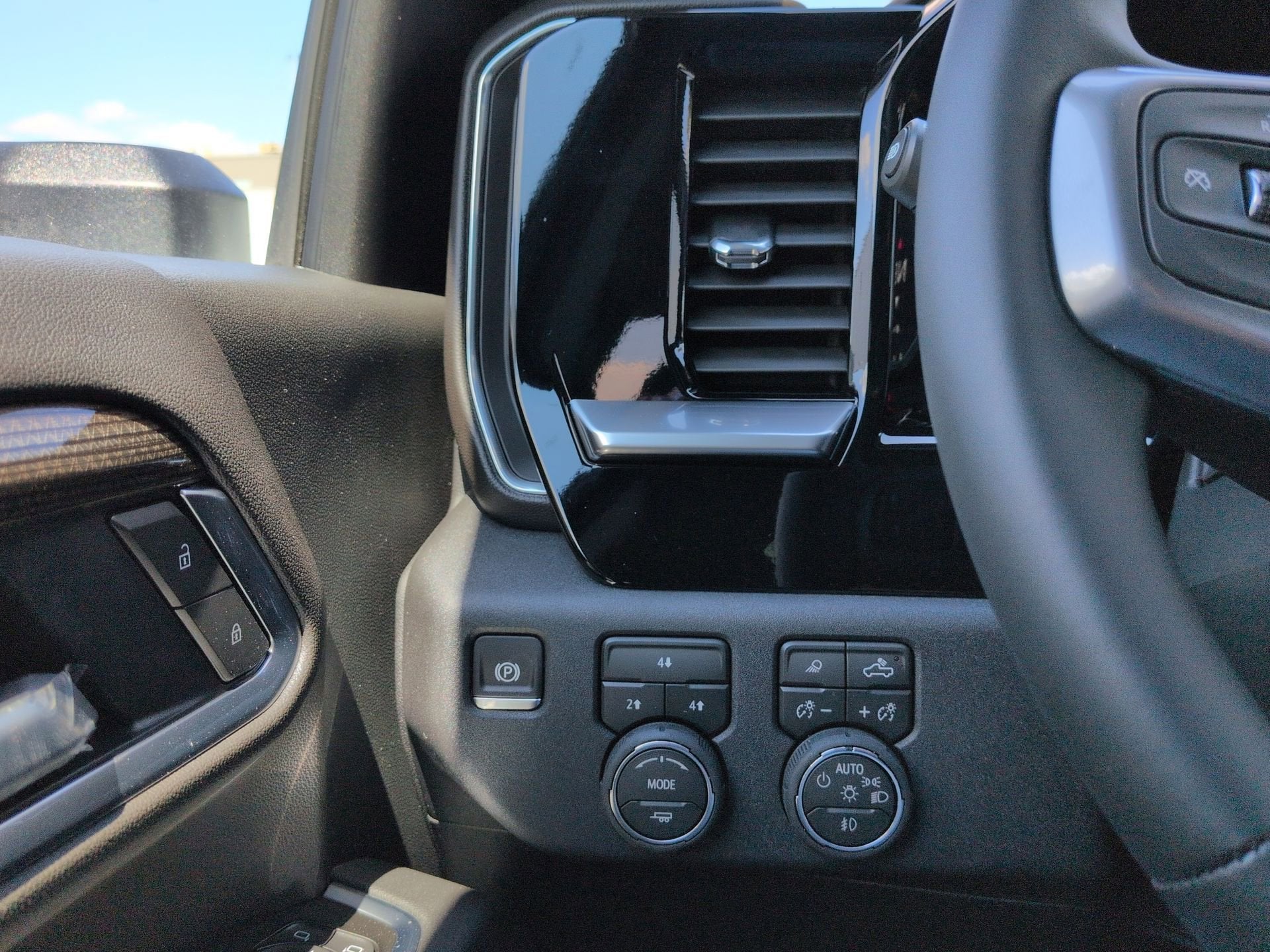 2026 Chevrolet Silverado 2500 HD LT Crew Cab Standard Box 4WD