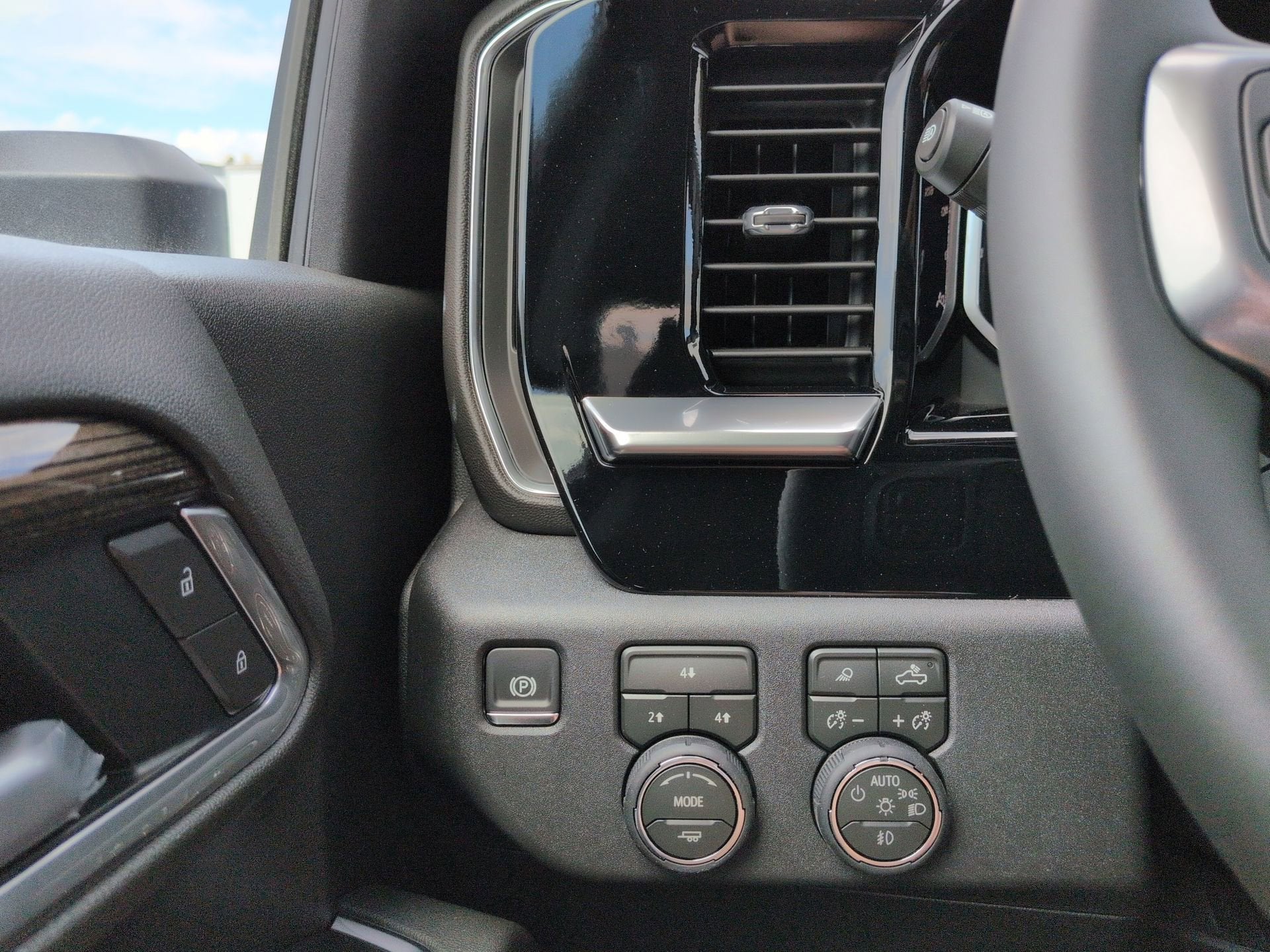 2026 Chevrolet Silverado 2500 HD LT Crew Cab Standard Box 4WD