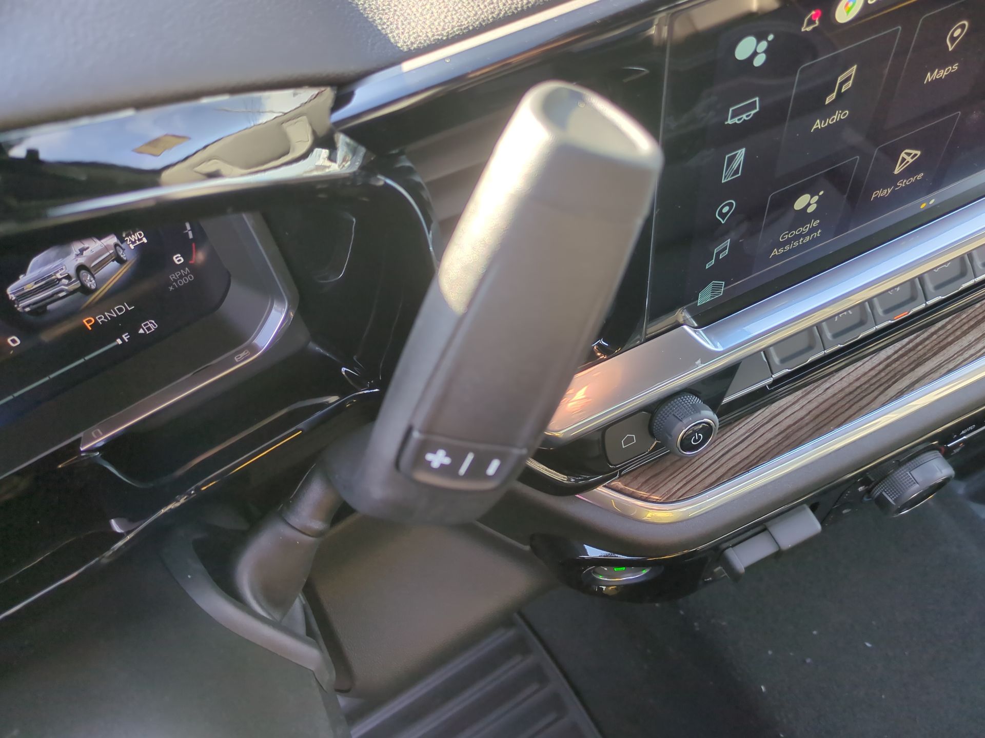 2026 Chevrolet Silverado 1500 LT Crew Cab Short Box 4WD