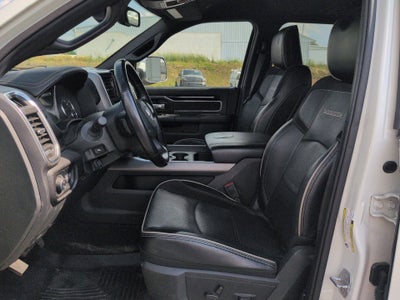 2022 RAM 2500 Laramie Crew Cab 4x4 6'4" Box