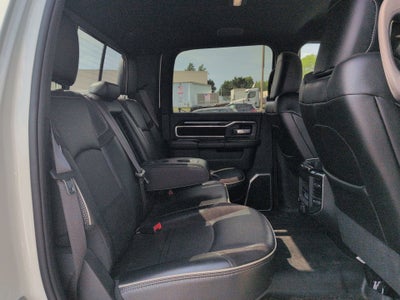 2022 RAM 2500 Laramie Crew Cab 4x4 6'4" Box