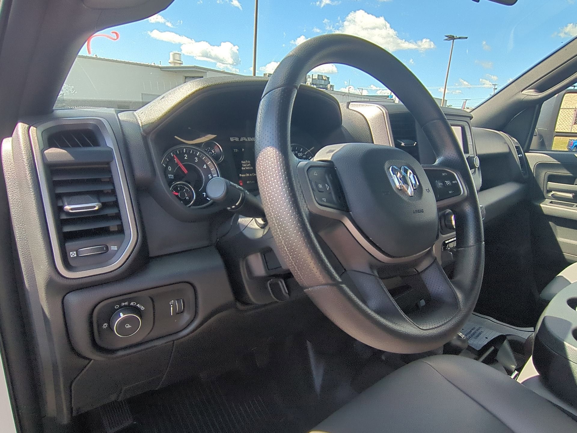 2023 RAM 2500 Tradesman Crew Cab 4x4 8' Box