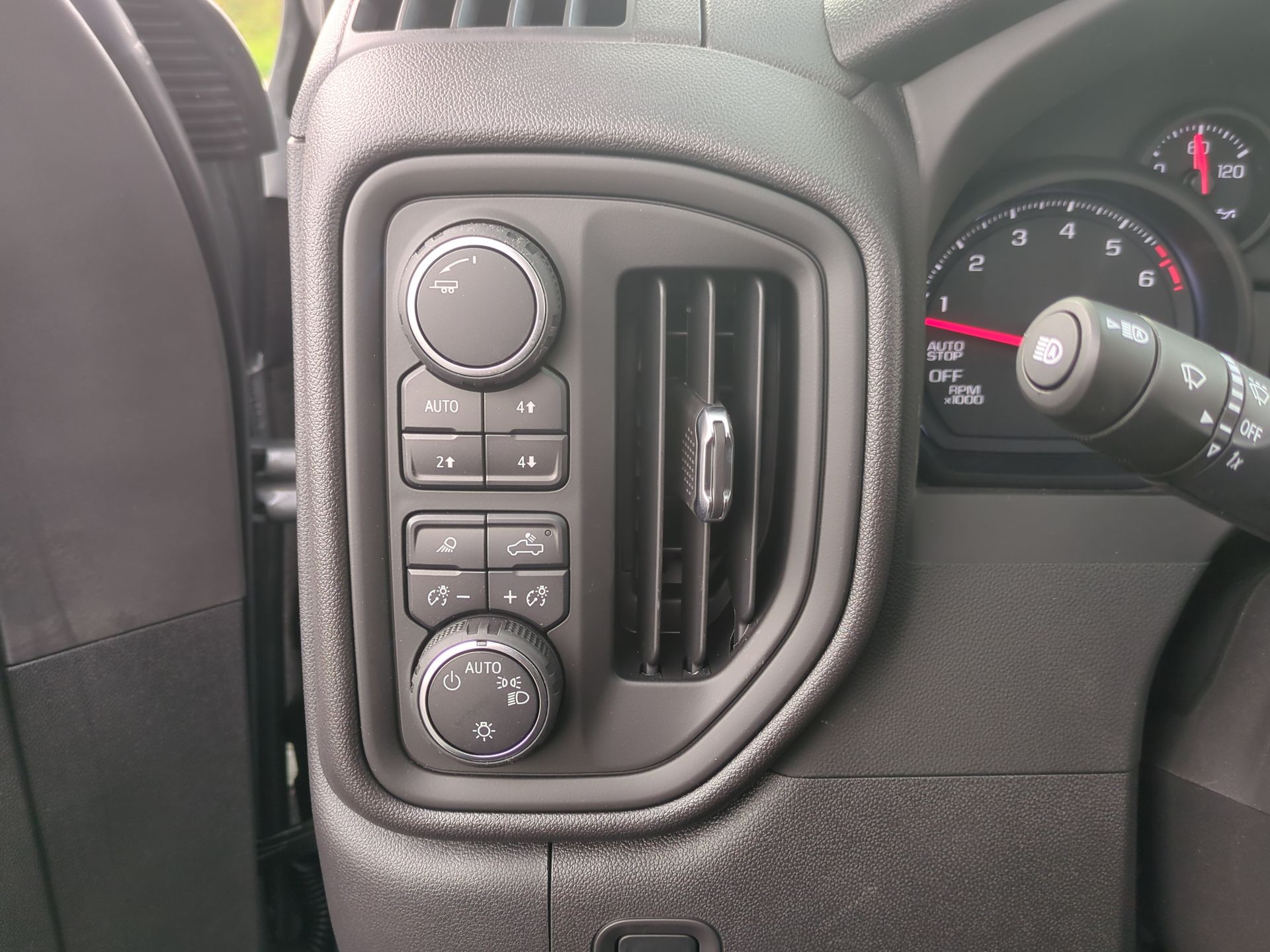 2026 Chevrolet Silverado 1500 WT Regular Cab Long Box 4WD