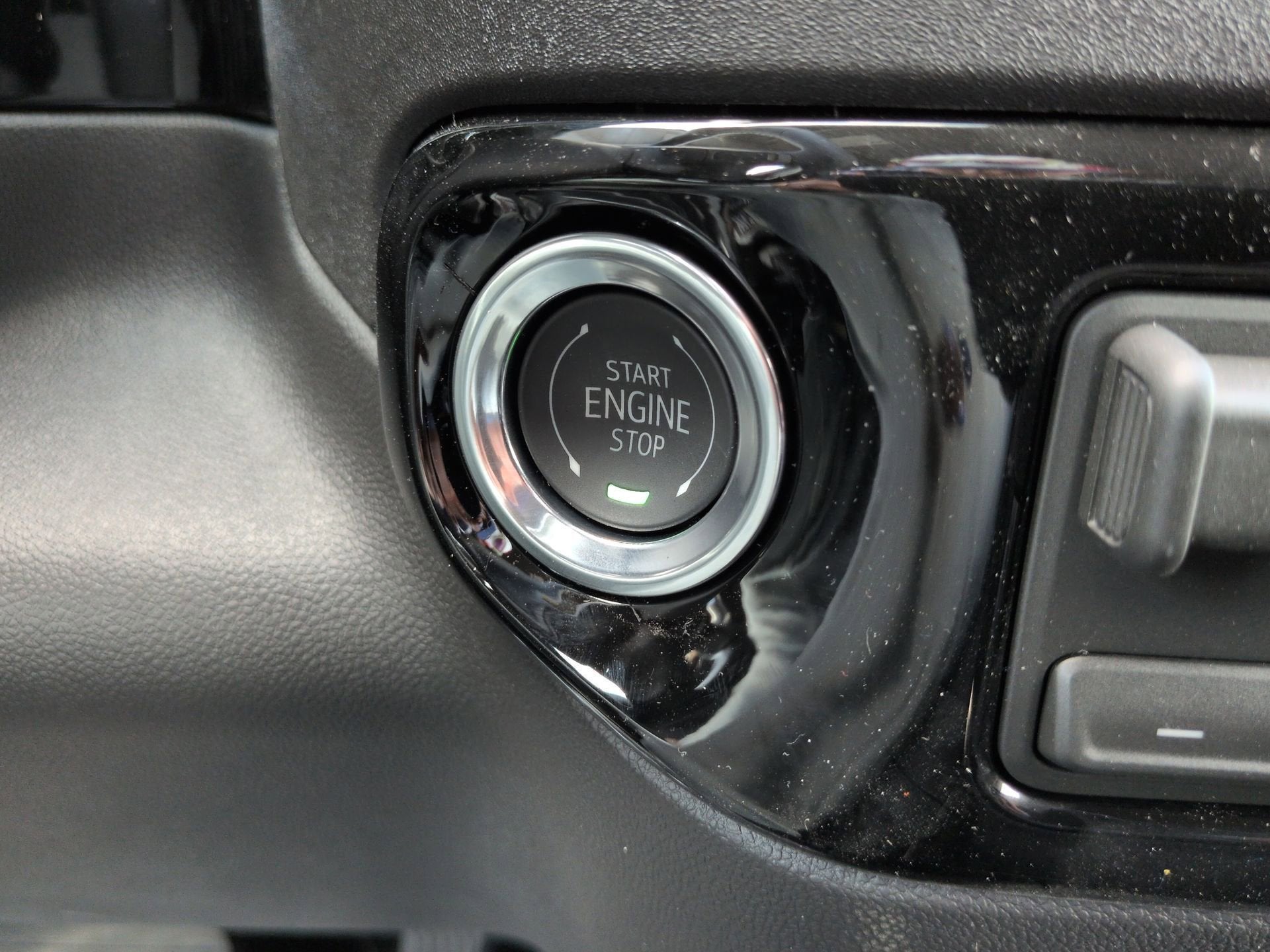 2026 Chevrolet Silverado 1500 LT (2FL) Crew Cab Short Box 4WD