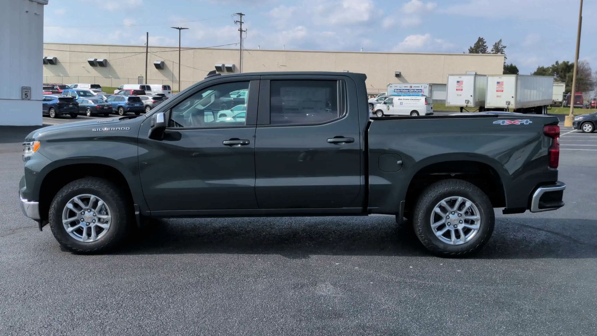 2026 Chevrolet Silverado 1500 LT (2FL) Crew Cab Short Box 4WD