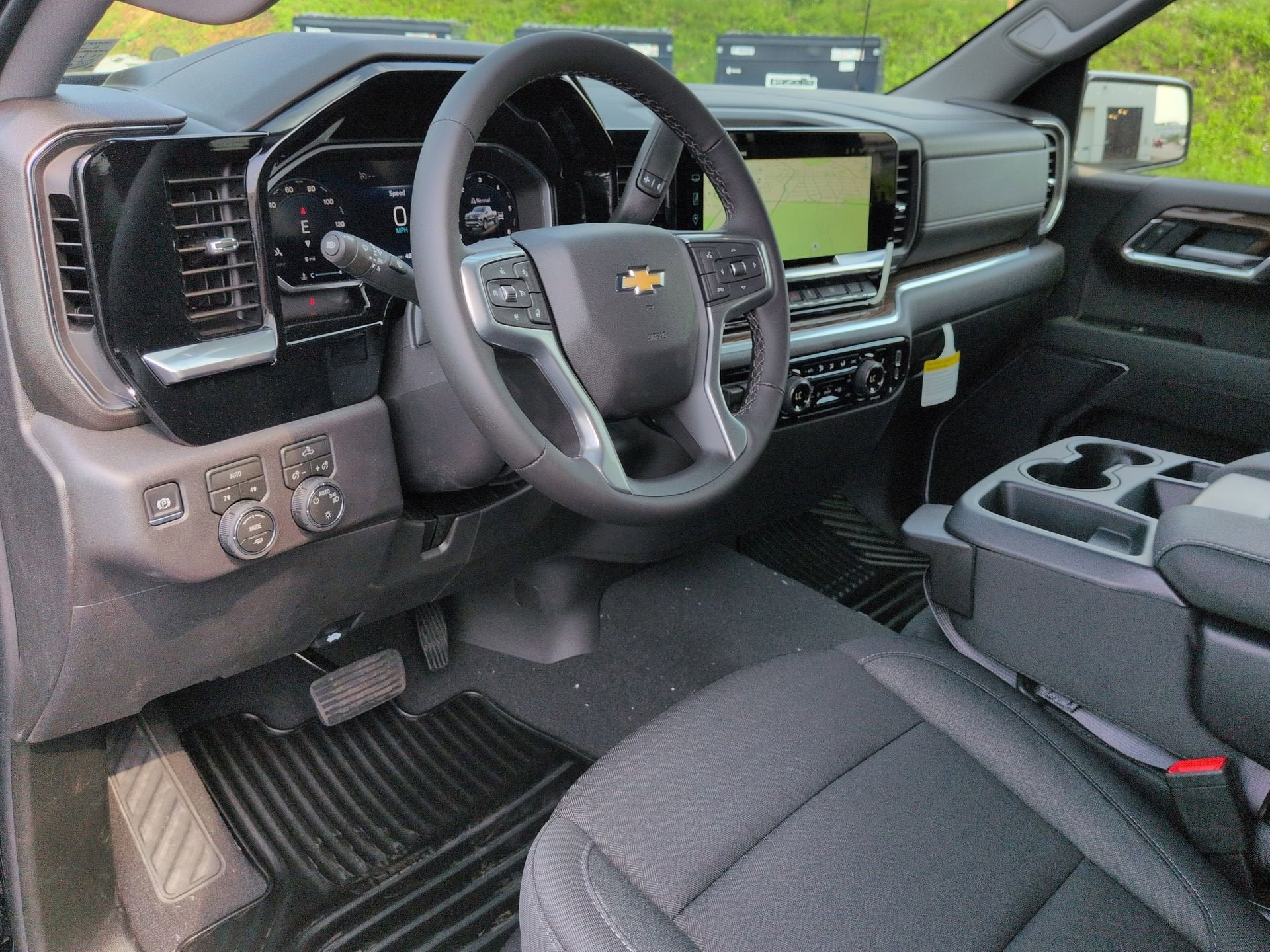 2026 Chevrolet Silverado 1500 LT (2FL) Crew Cab Short Box 4WD