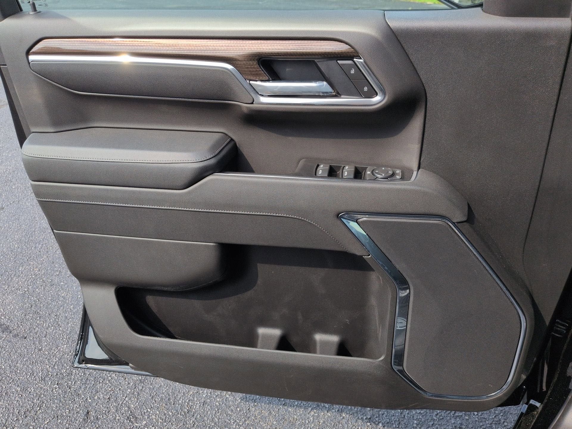 2026 Chevrolet Silverado 1500 LT (2FL) Crew Cab Short Box 4WD