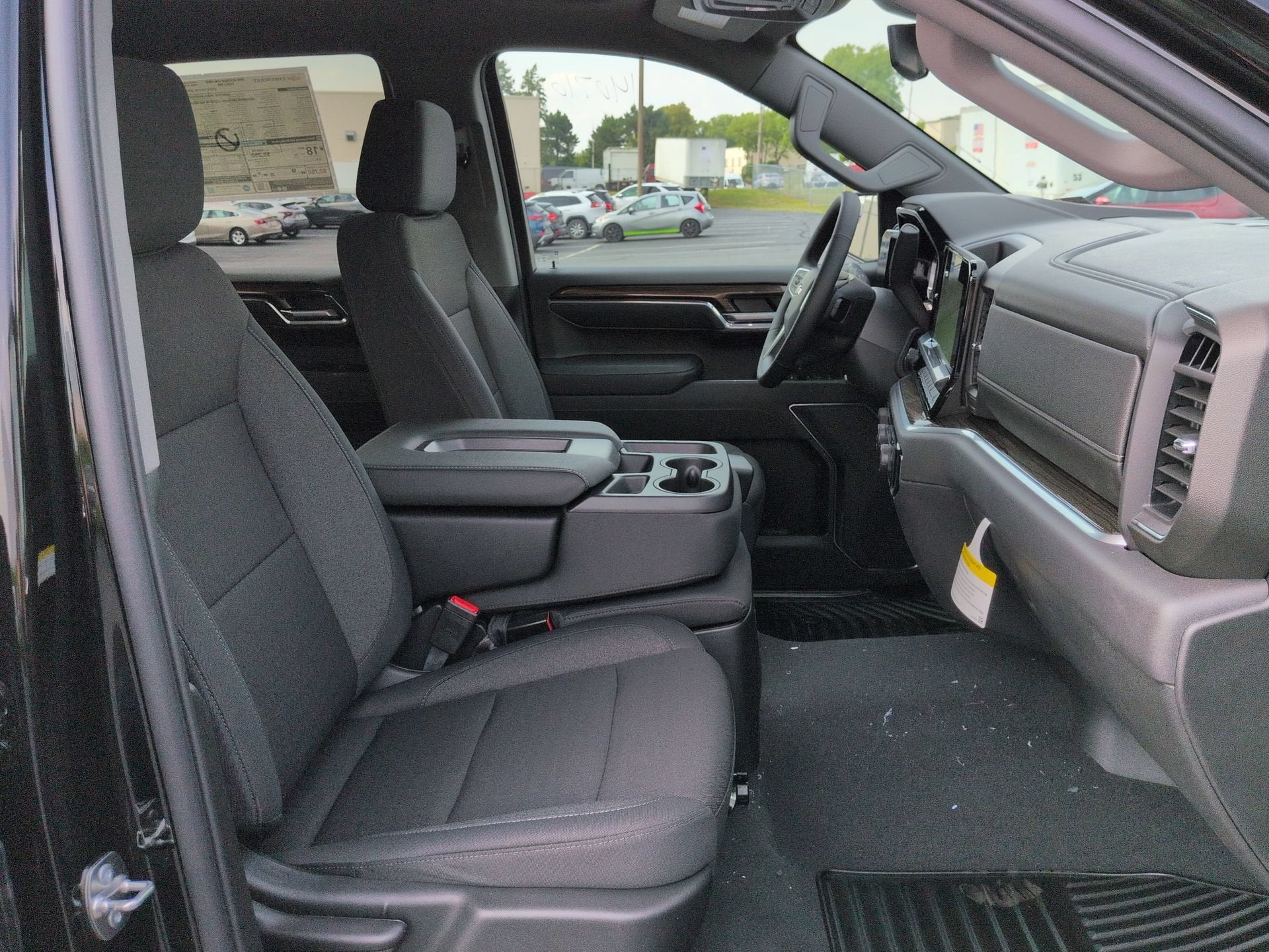 2026 Chevrolet Silverado 1500 LT (2FL) Crew Cab Short Box 4WD