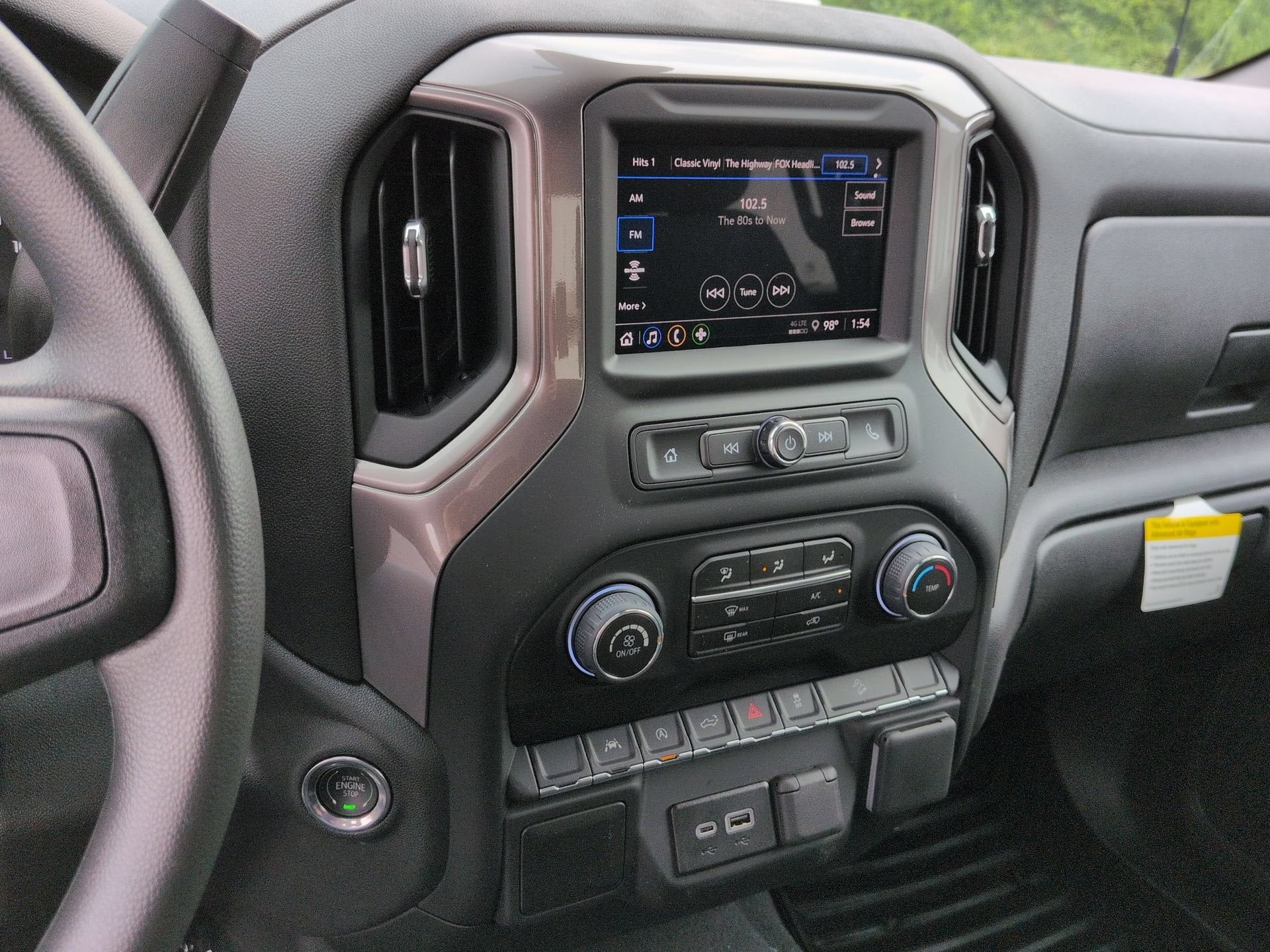 2026 Chevrolet Silverado 1500 Custom Trail Boss Crew Cab Short Box 4WD