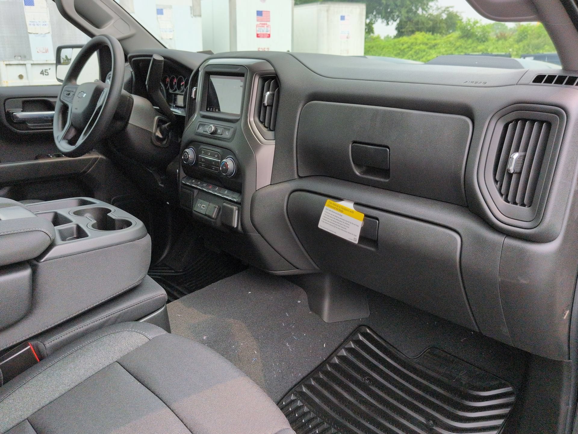 2026 Chevrolet Silverado 1500 Custom Trail Boss Crew Cab Short Box 4WD