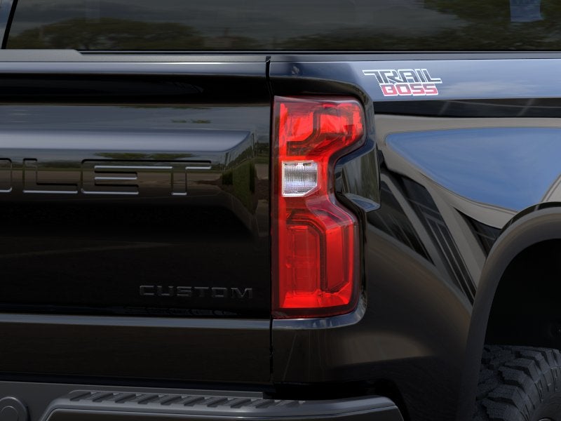2026 Chevrolet Silverado 1500 Custom Trail Boss Crew Cab Short Box 4WD