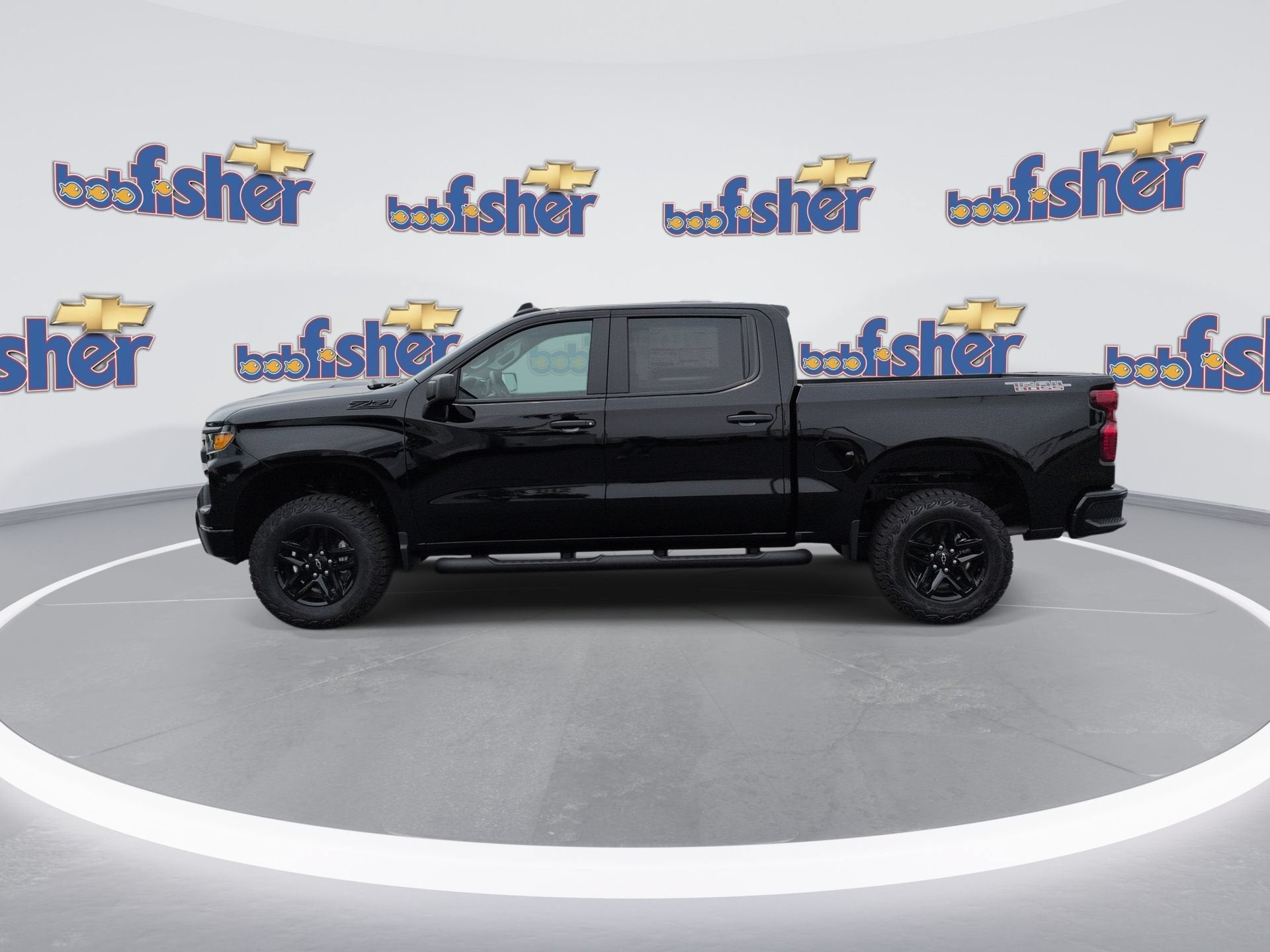 2026 Chevrolet Silverado 1500 Custom Trail Boss Crew Cab Short Box 4WD