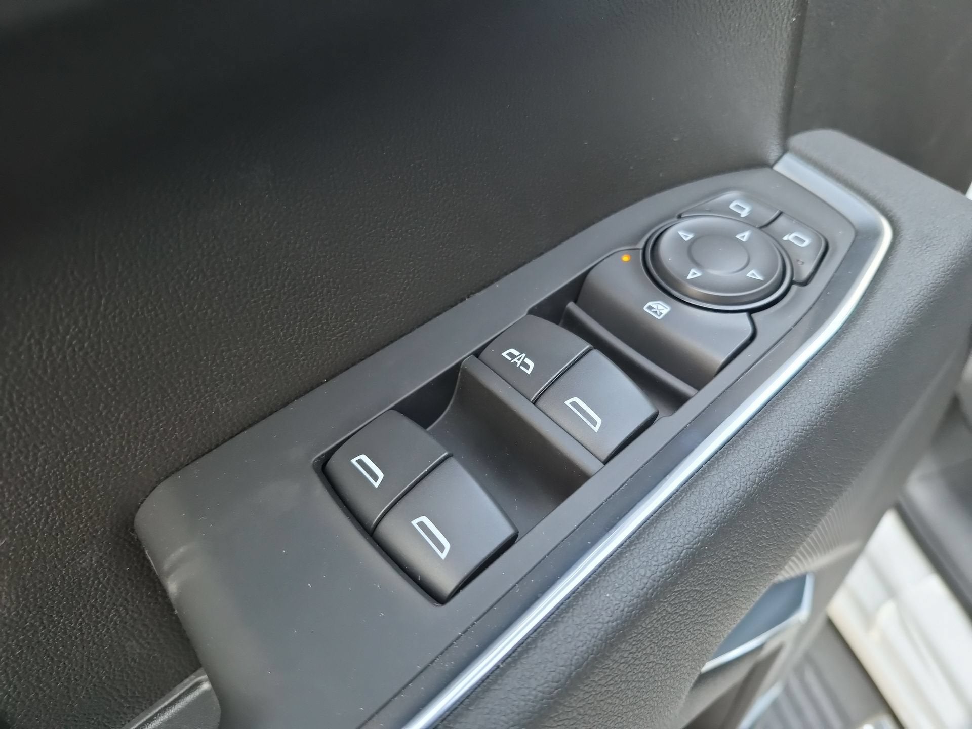 2026 Chevrolet Silverado 1500 LT Crew Cab Standard Box 4WD
