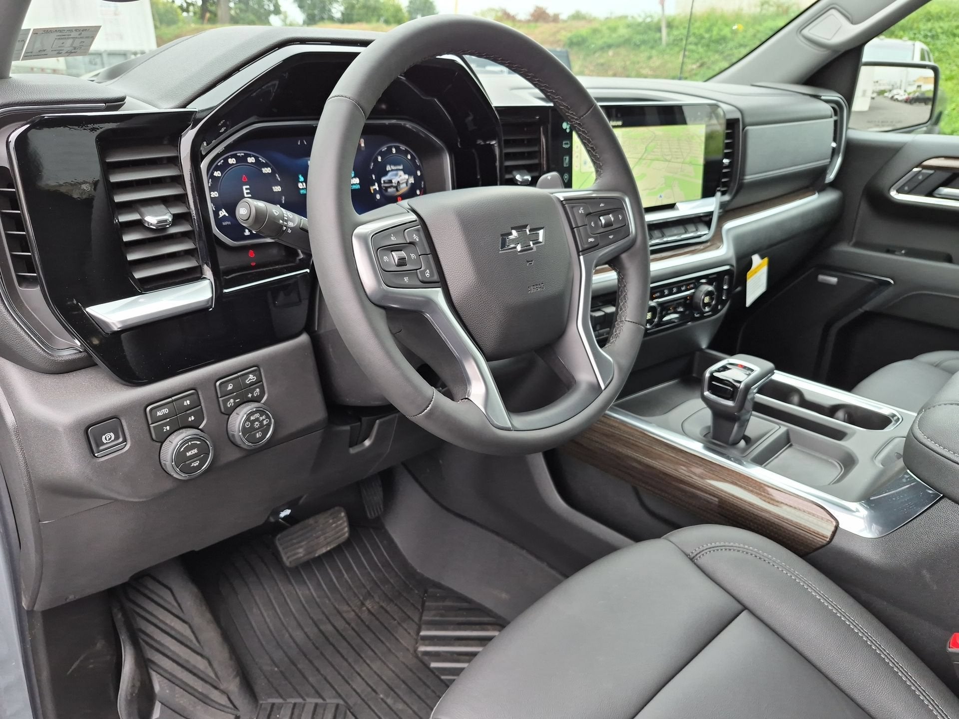 2026 Chevrolet Silverado 1500 LT Trail Boss - Photo 10