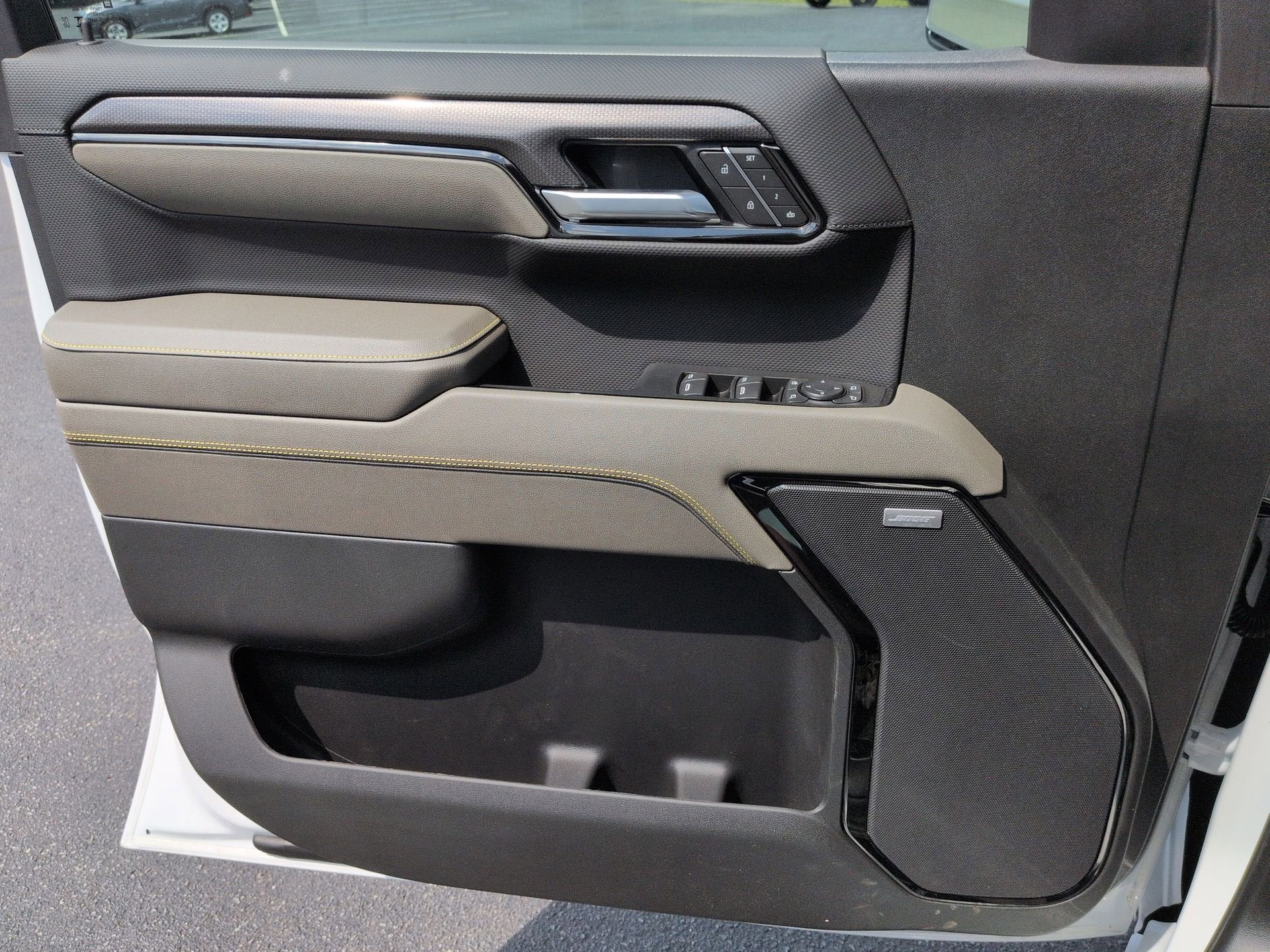 2026 Chevrolet Silverado 1500 ZR2 Crew Cab Short Box 4WD