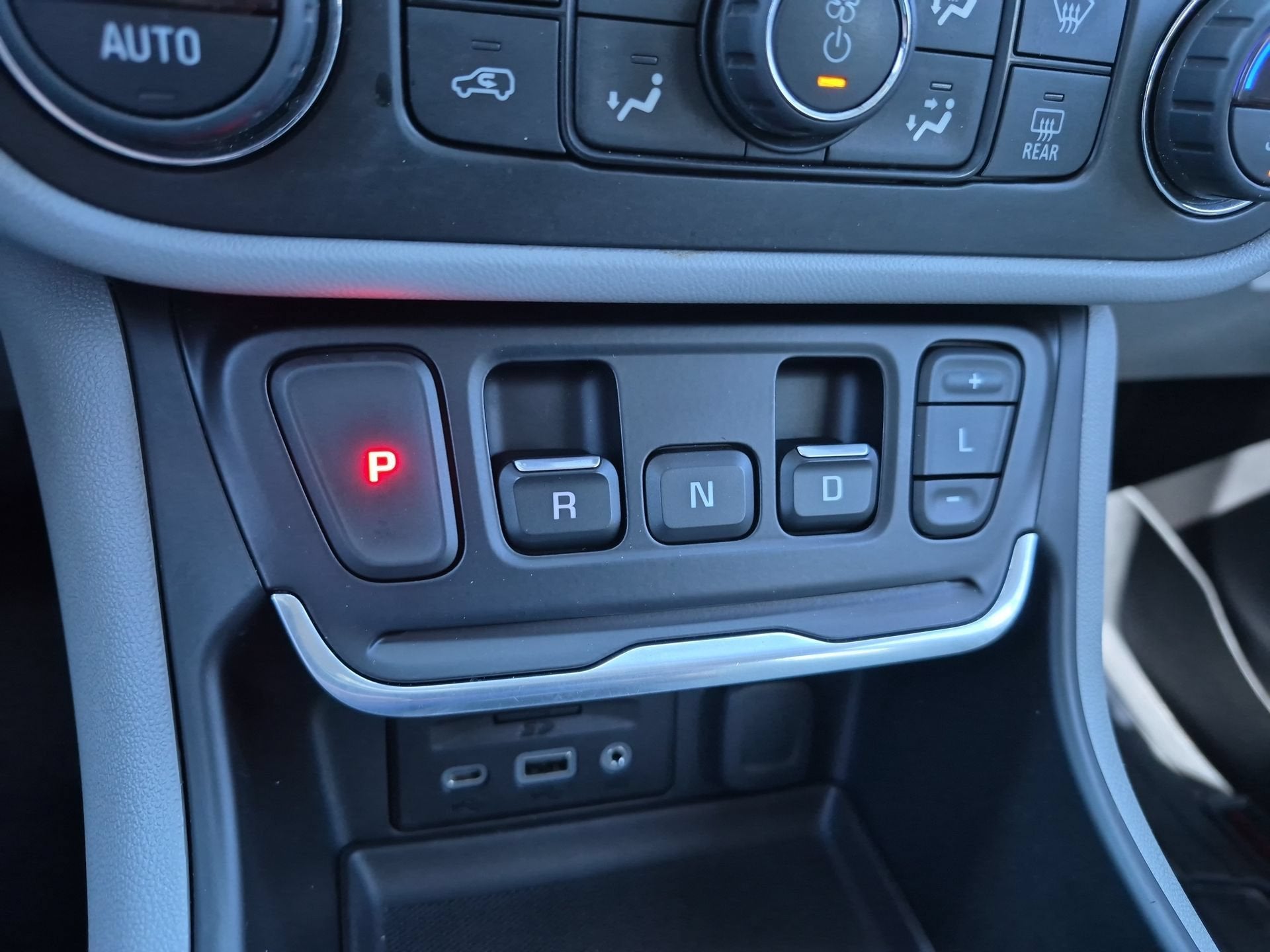 2021 GMC Terrain SLT - Photo 16