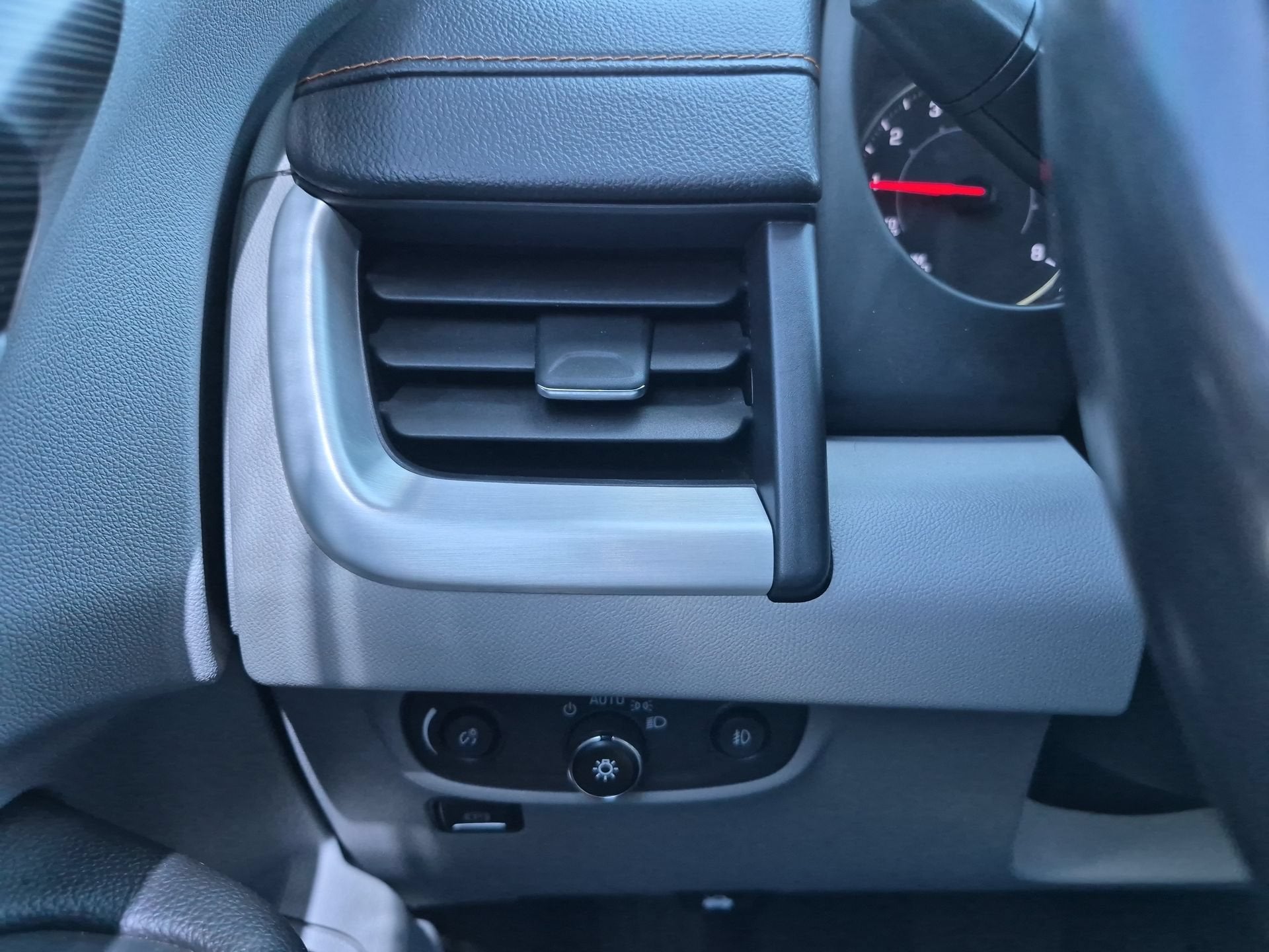 2021 GMC Terrain SLT - Photo 18