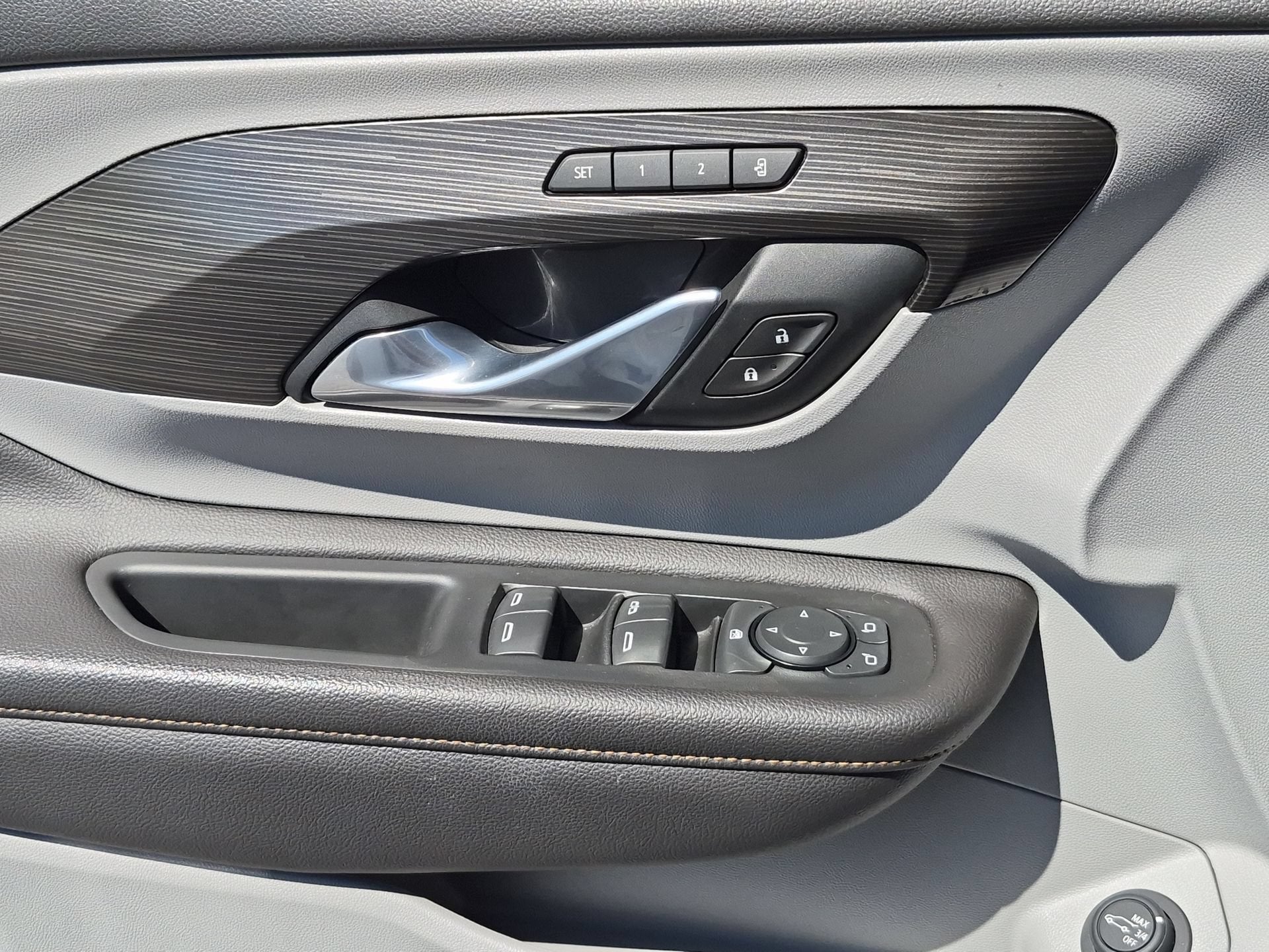2021 GMC Terrain SLT - Photo 24