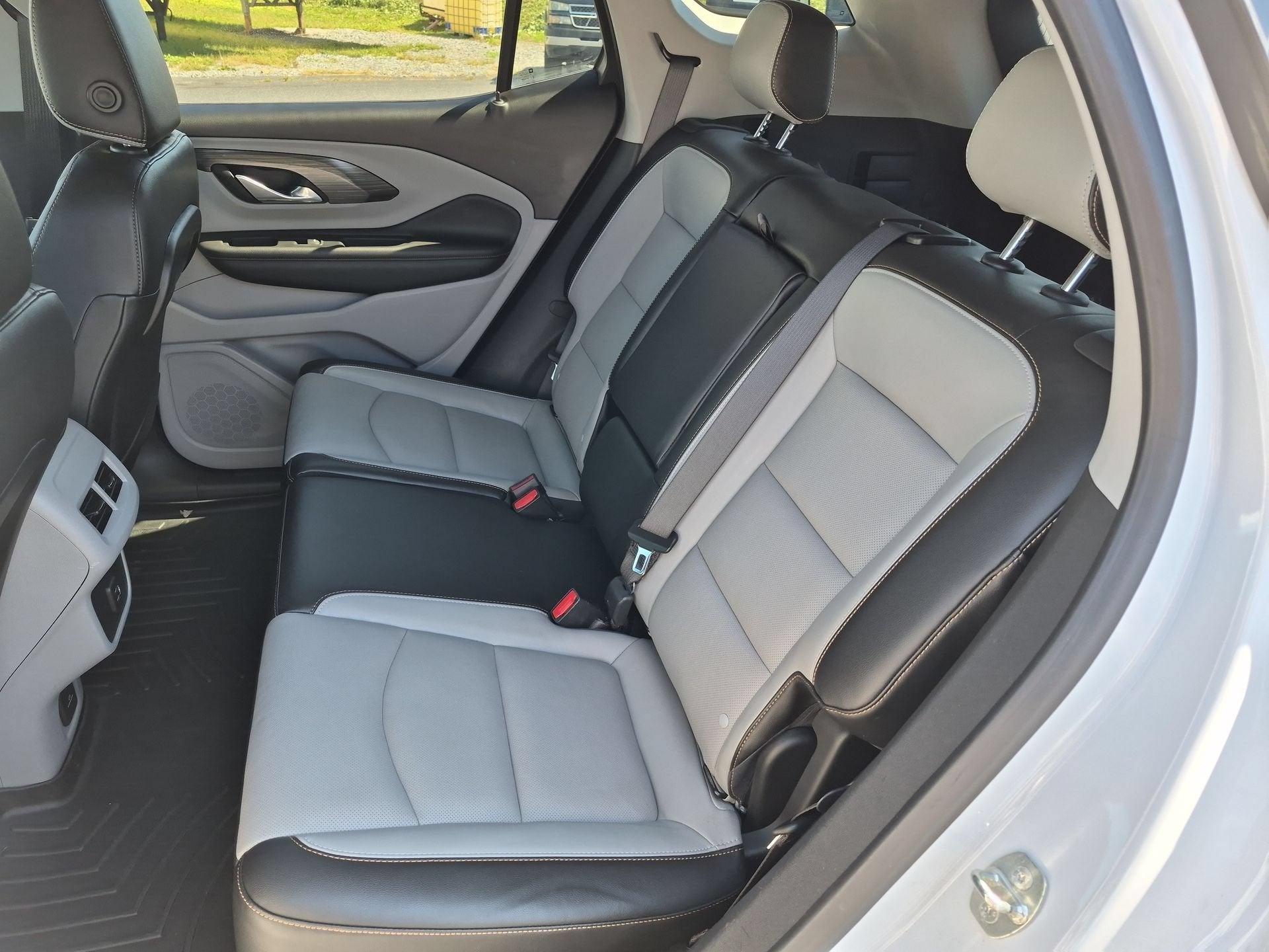 2021 GMC Terrain SLT - Photo 26