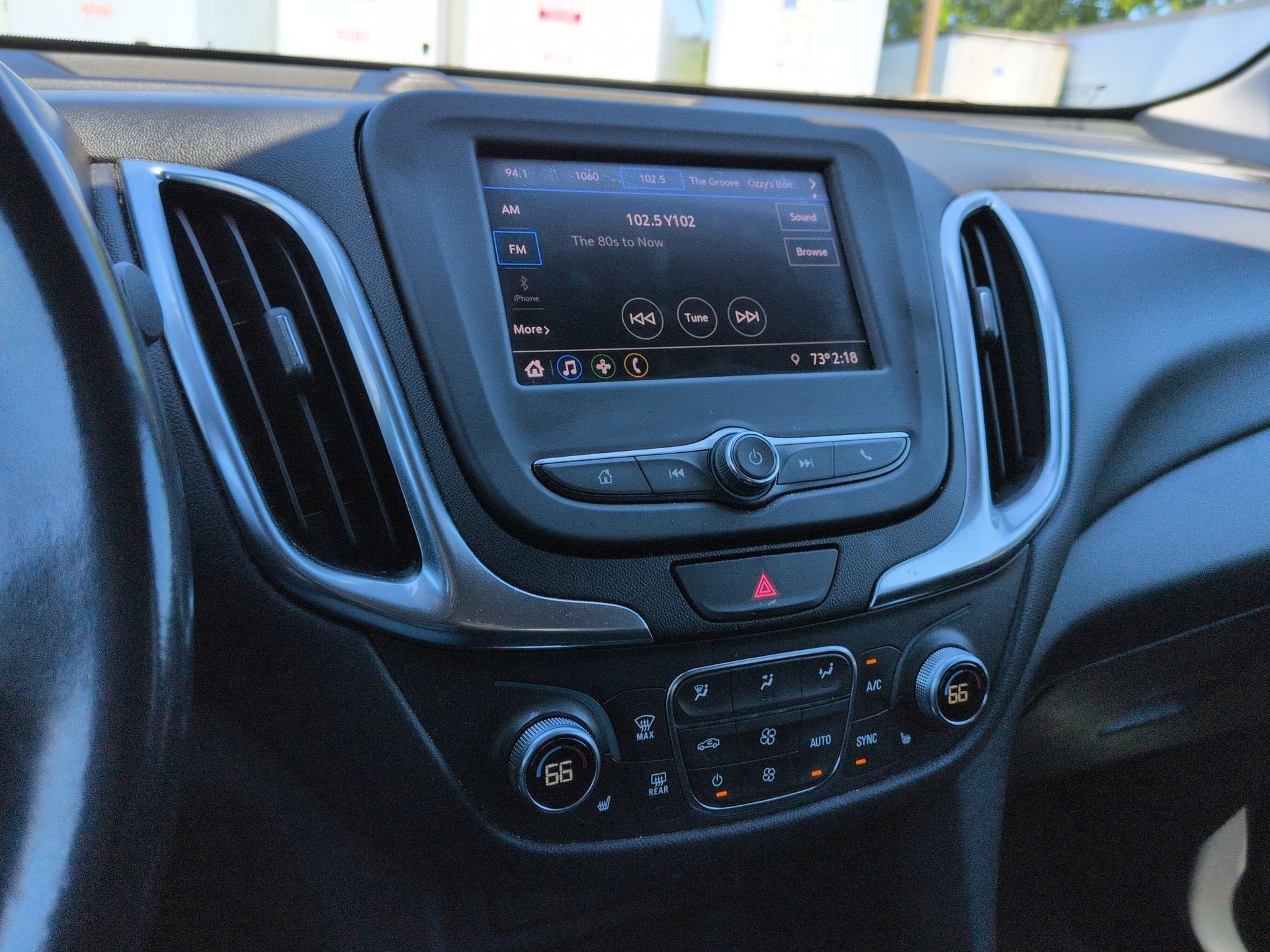 2021 Chevrolet Equinox LT - Photo 13