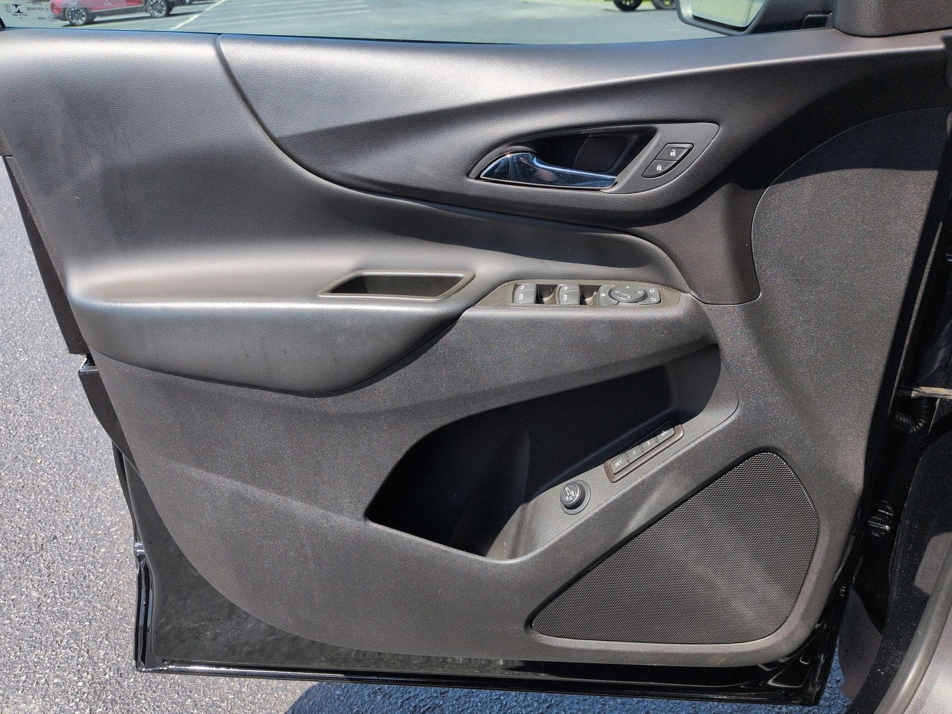 2021 Chevrolet Equinox LT - Photo 22