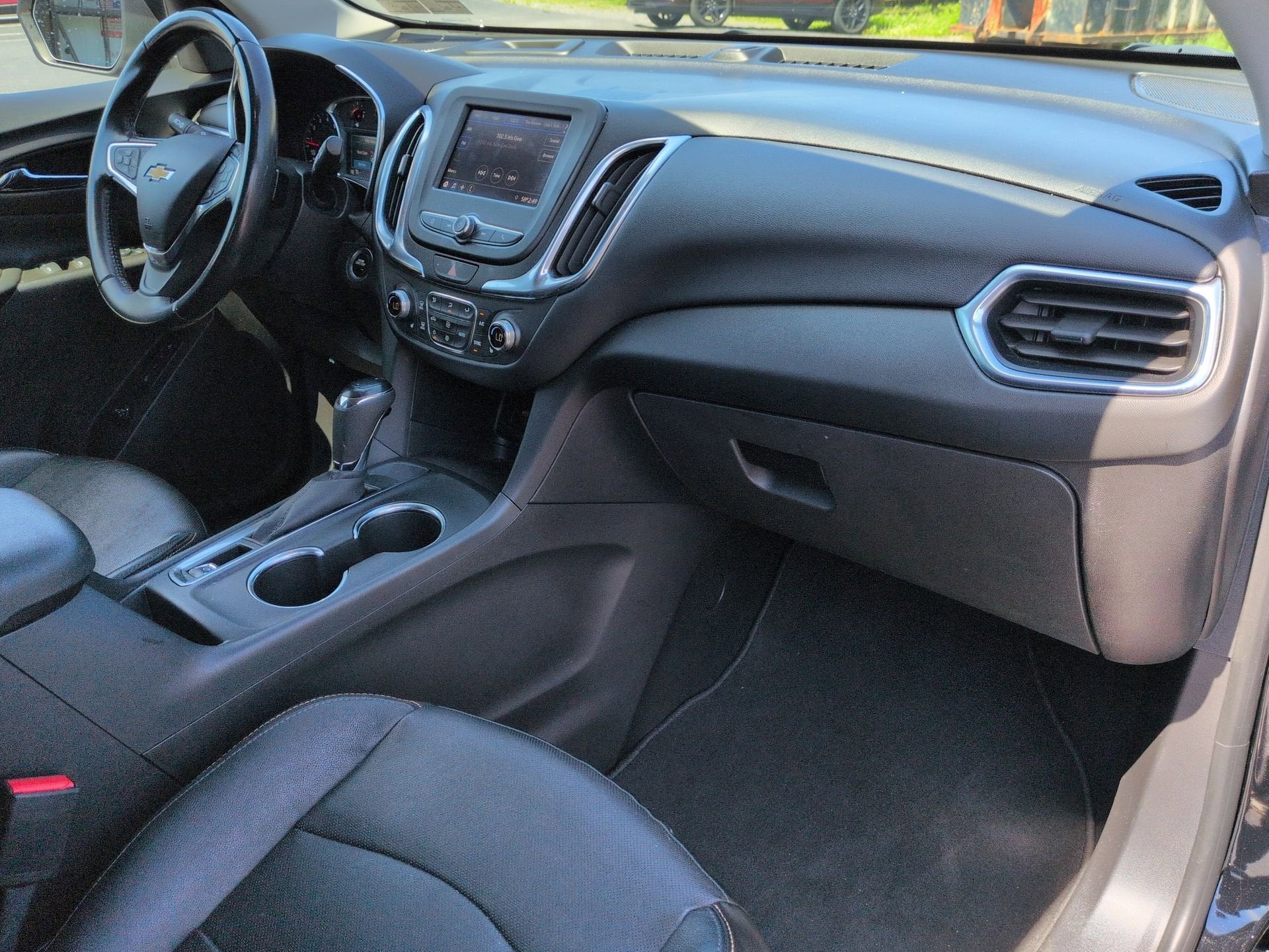 2021 Chevrolet Equinox LT - Photo 29