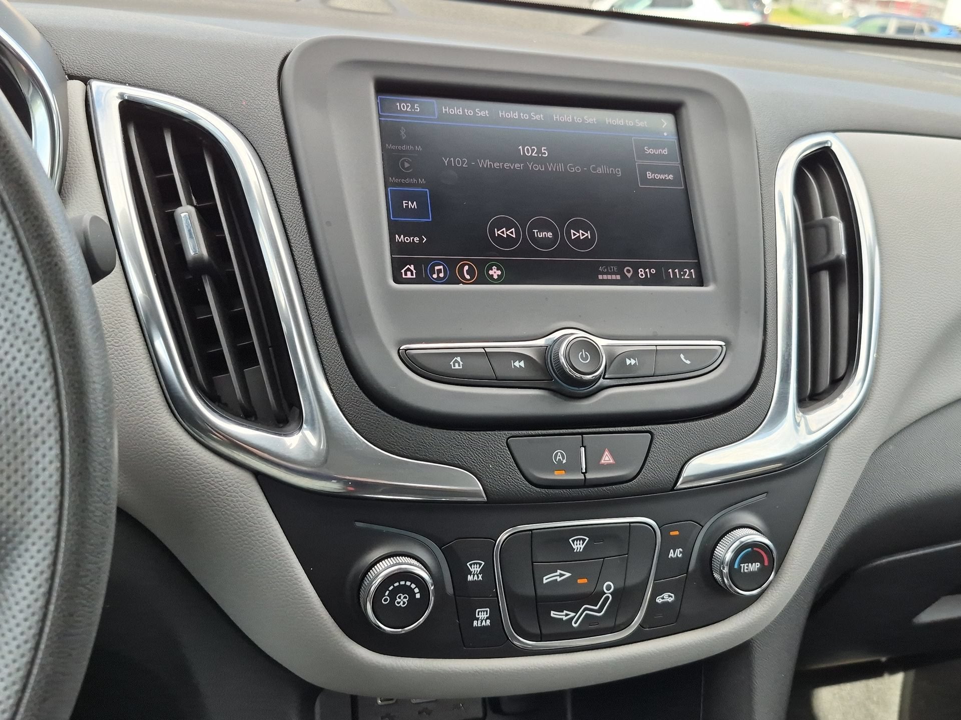 2024 Chevrolet Equinox LS - Photo 13