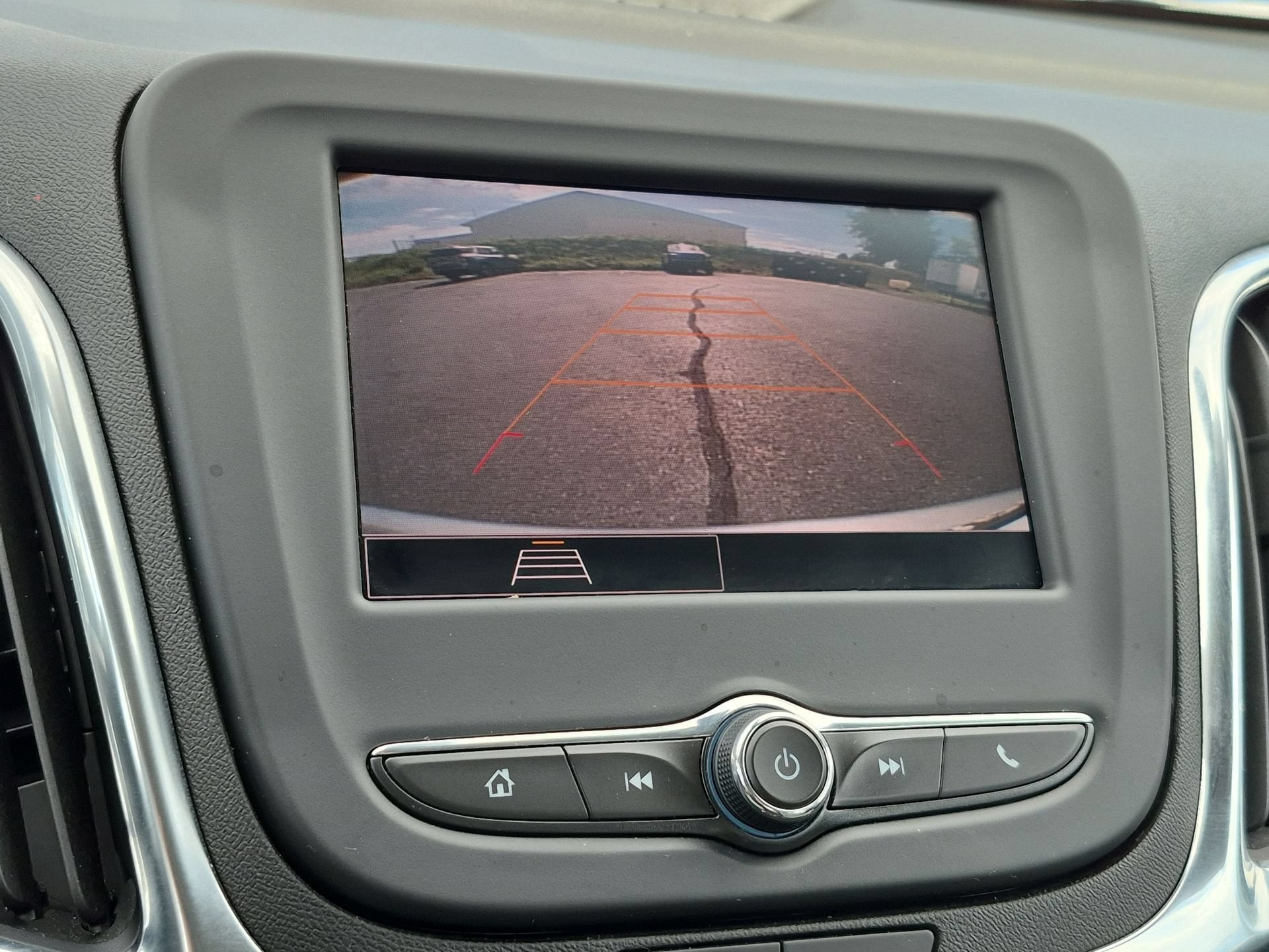 2024 Chevrolet Equinox LS - Photo 15