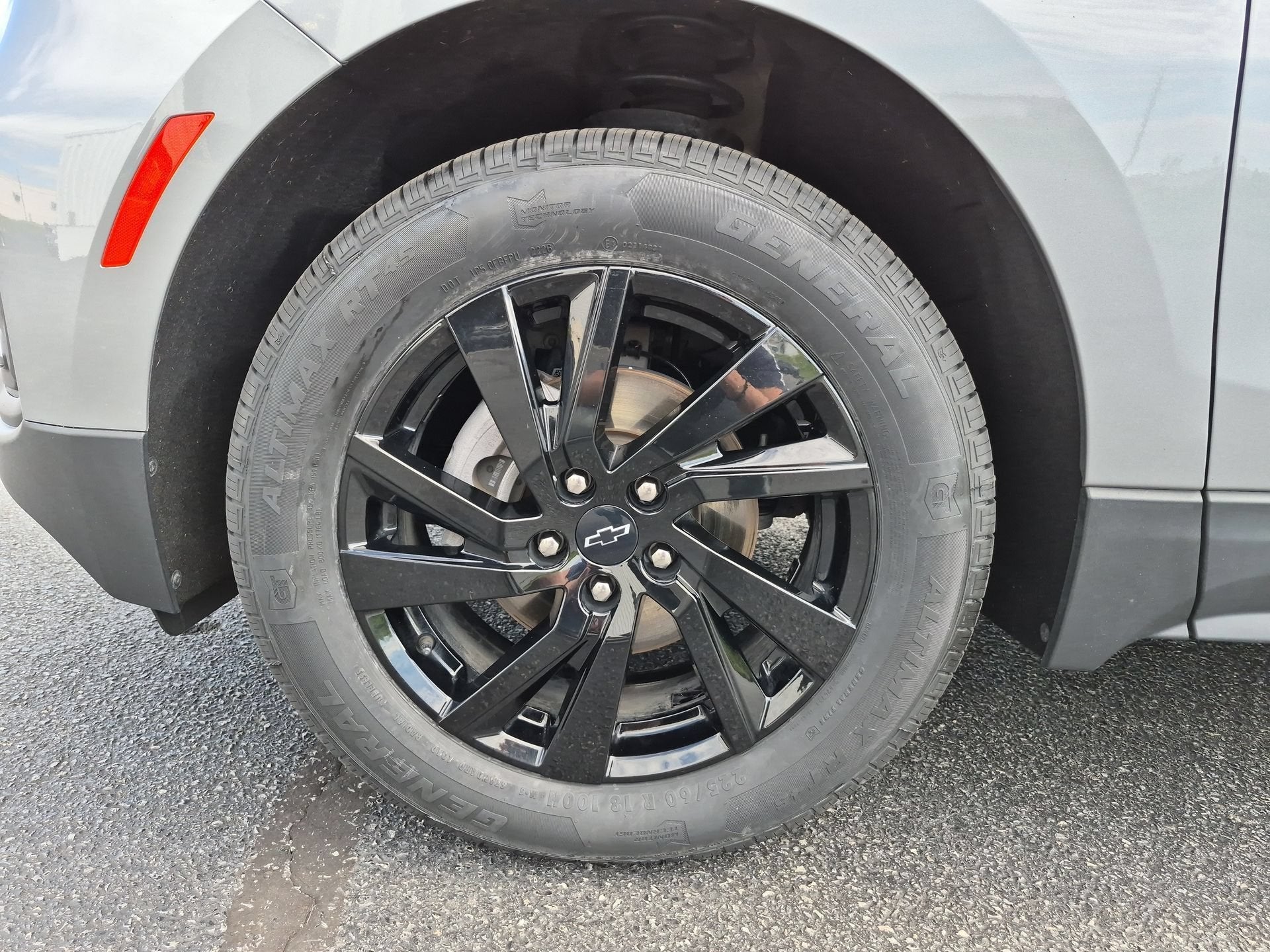 2024 Chevrolet Equinox LS - Photo 33