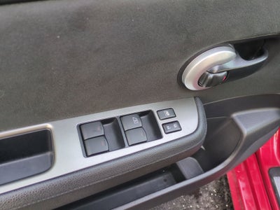 2012 Nissan Versa 1.8 SL