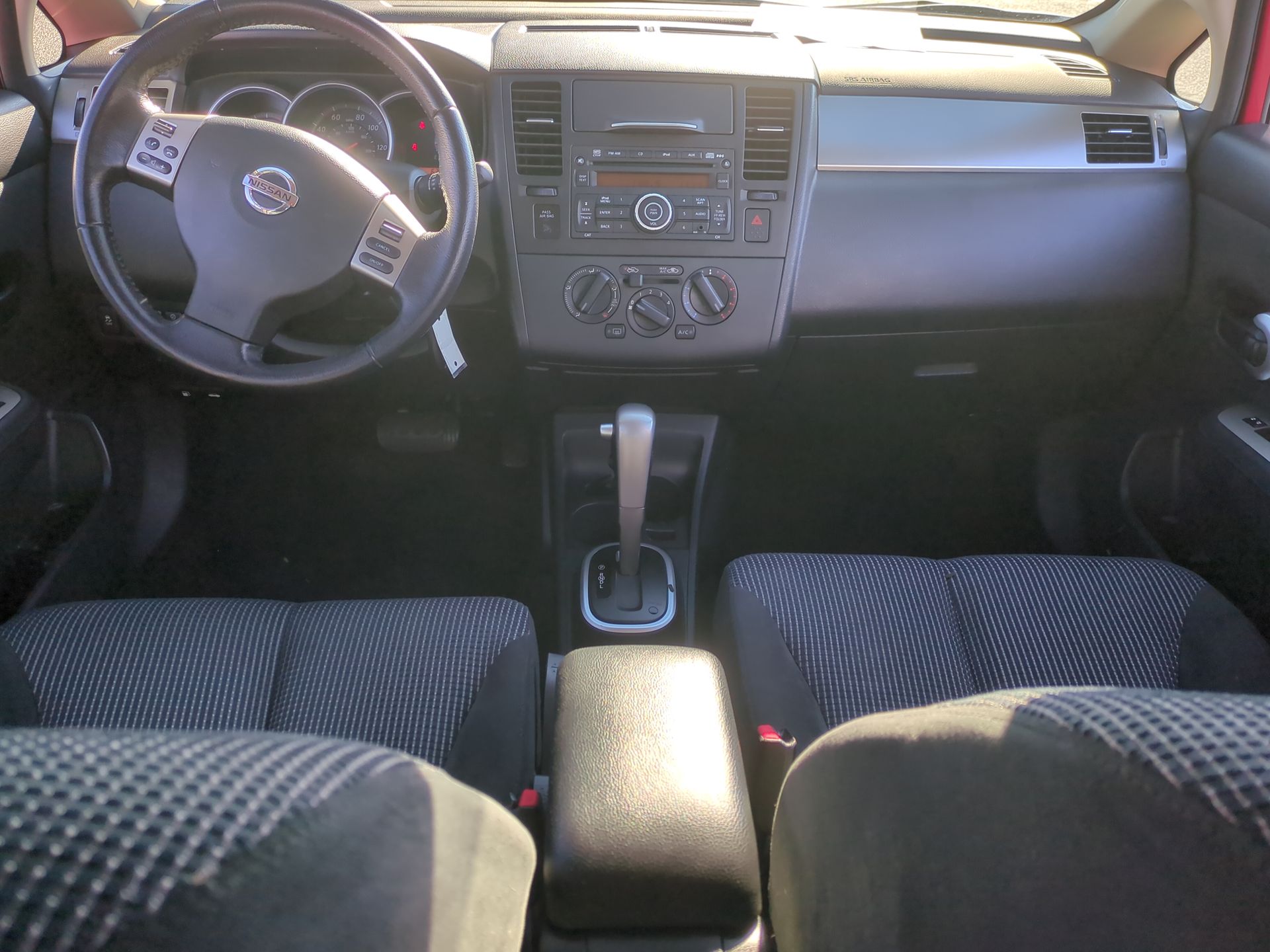 2012 Nissan Versa 1.8 SL
