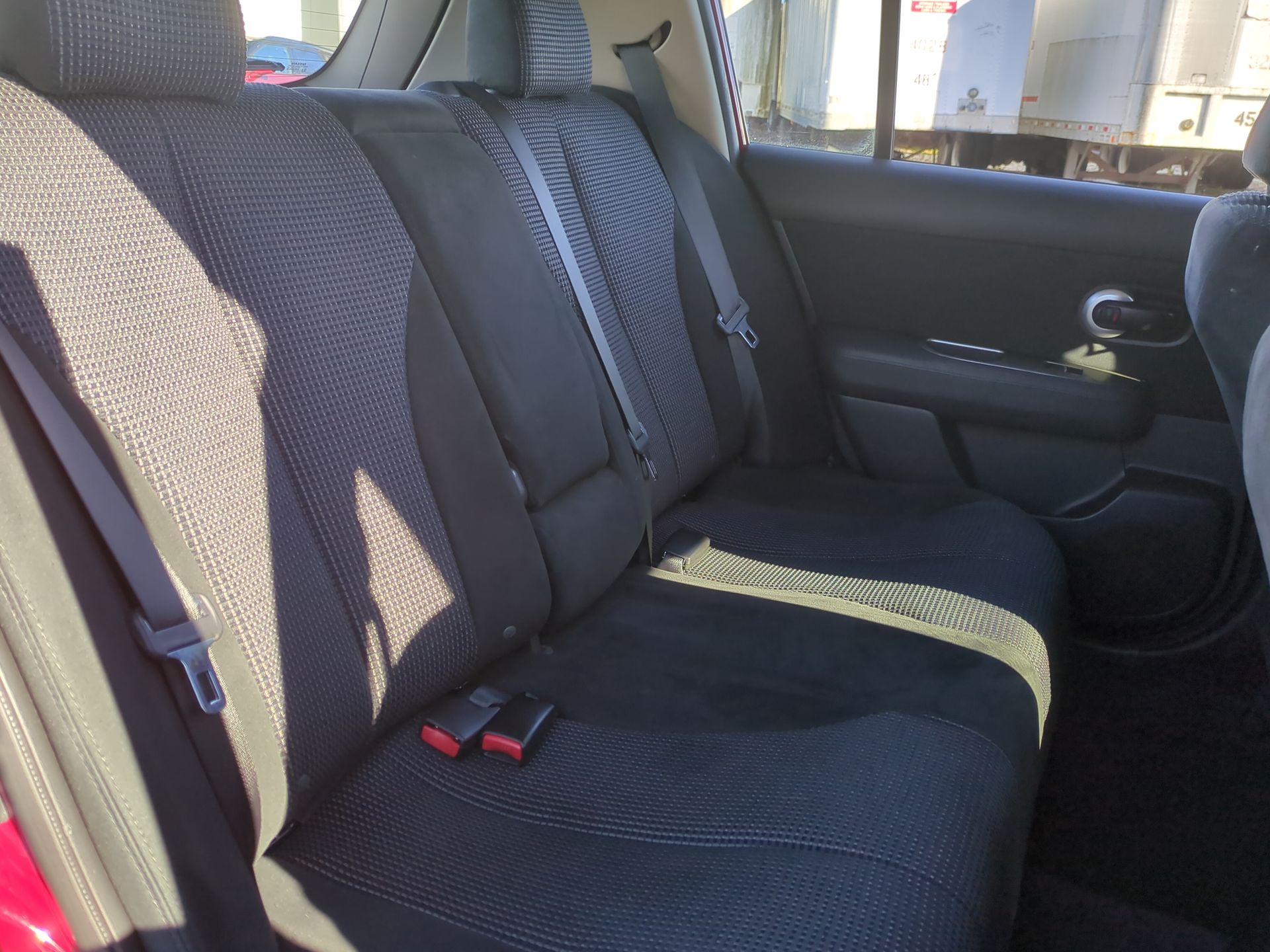 2012 Nissan Versa 1.8 SL