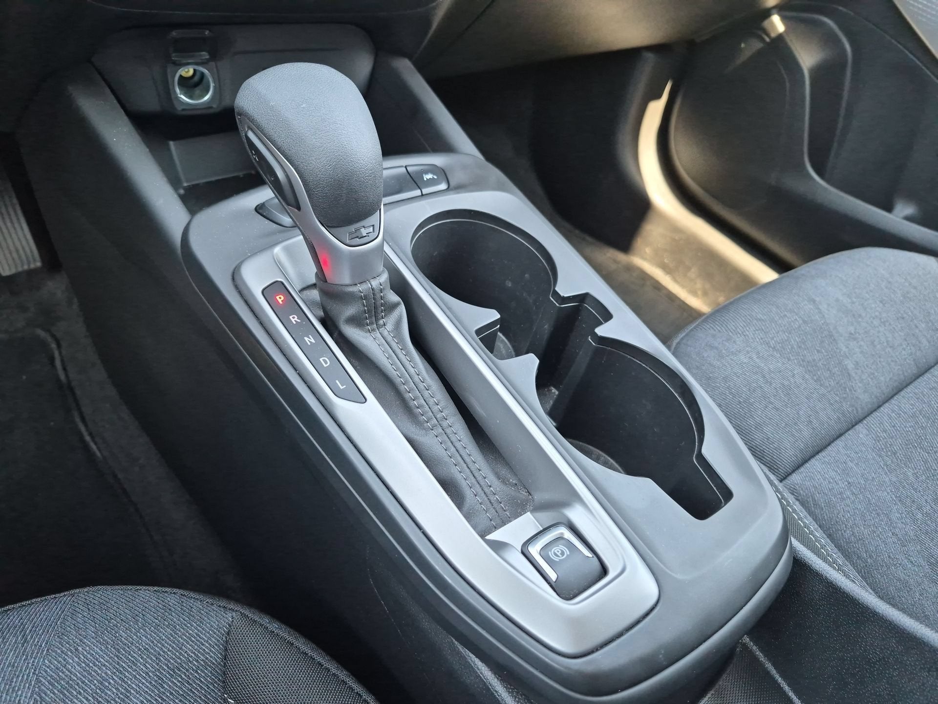 2024 Chevrolet Trax LS - Photo 16