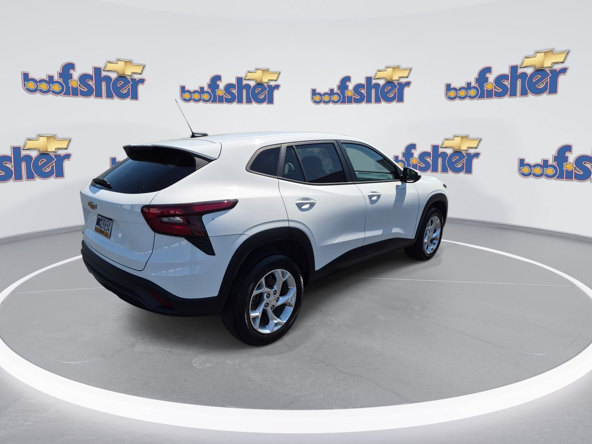 2024 Chevrolet Trax LS - Photo 8