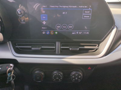 2025 Chevrolet Trax LS