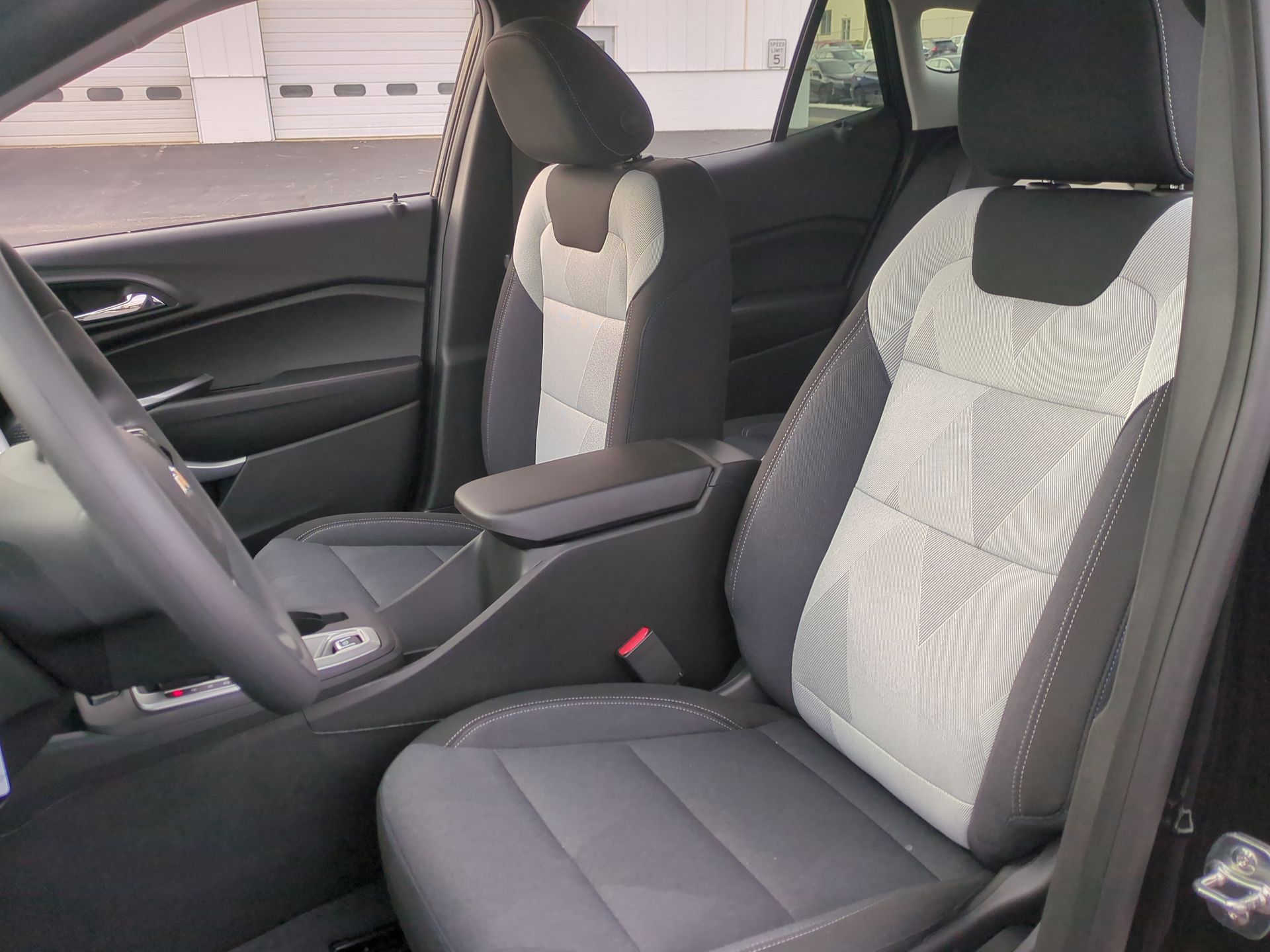 2026 Chevrolet Trax LS SUV FWD