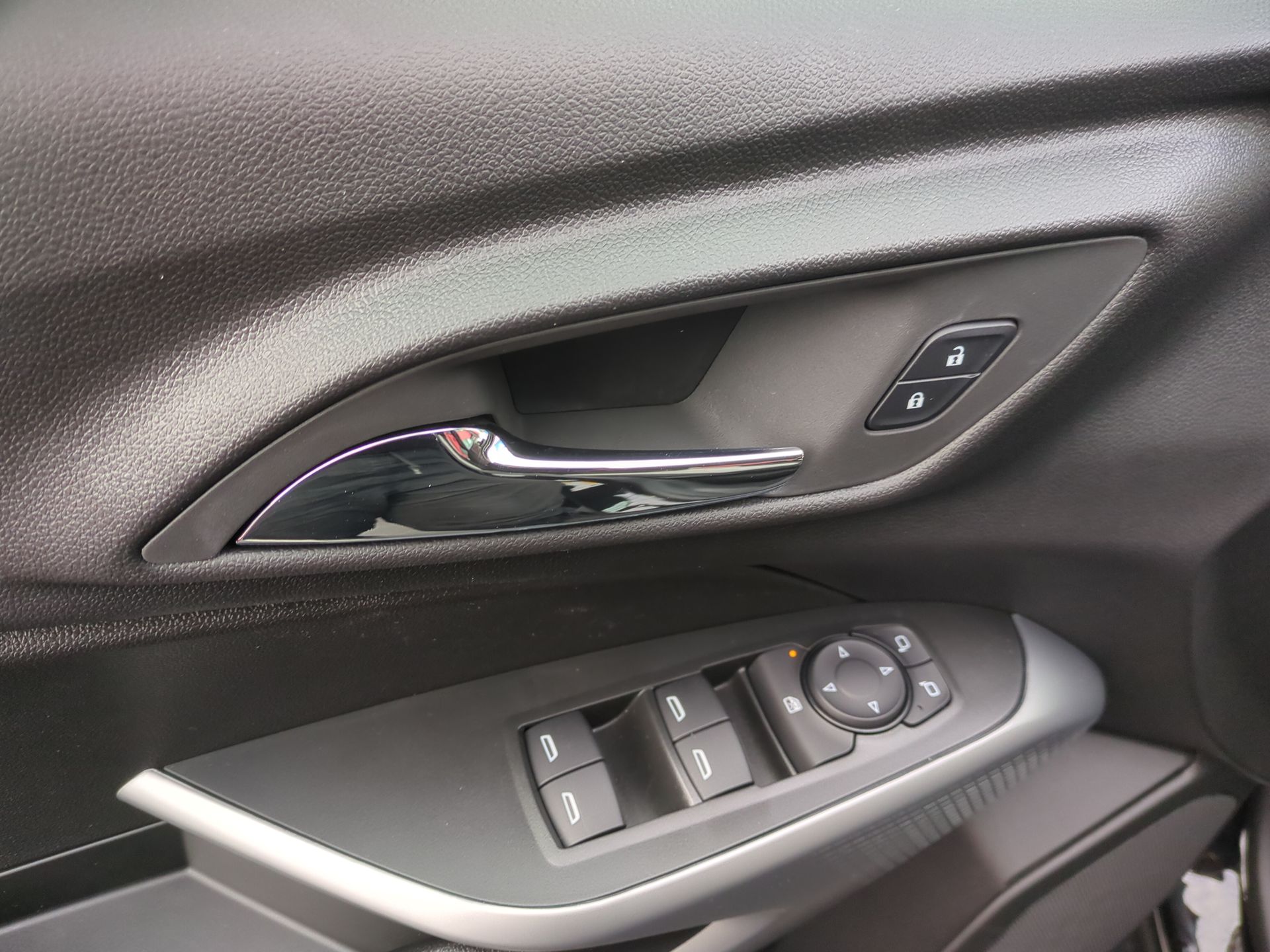 2026 Chevrolet Trax LS SUV FWD