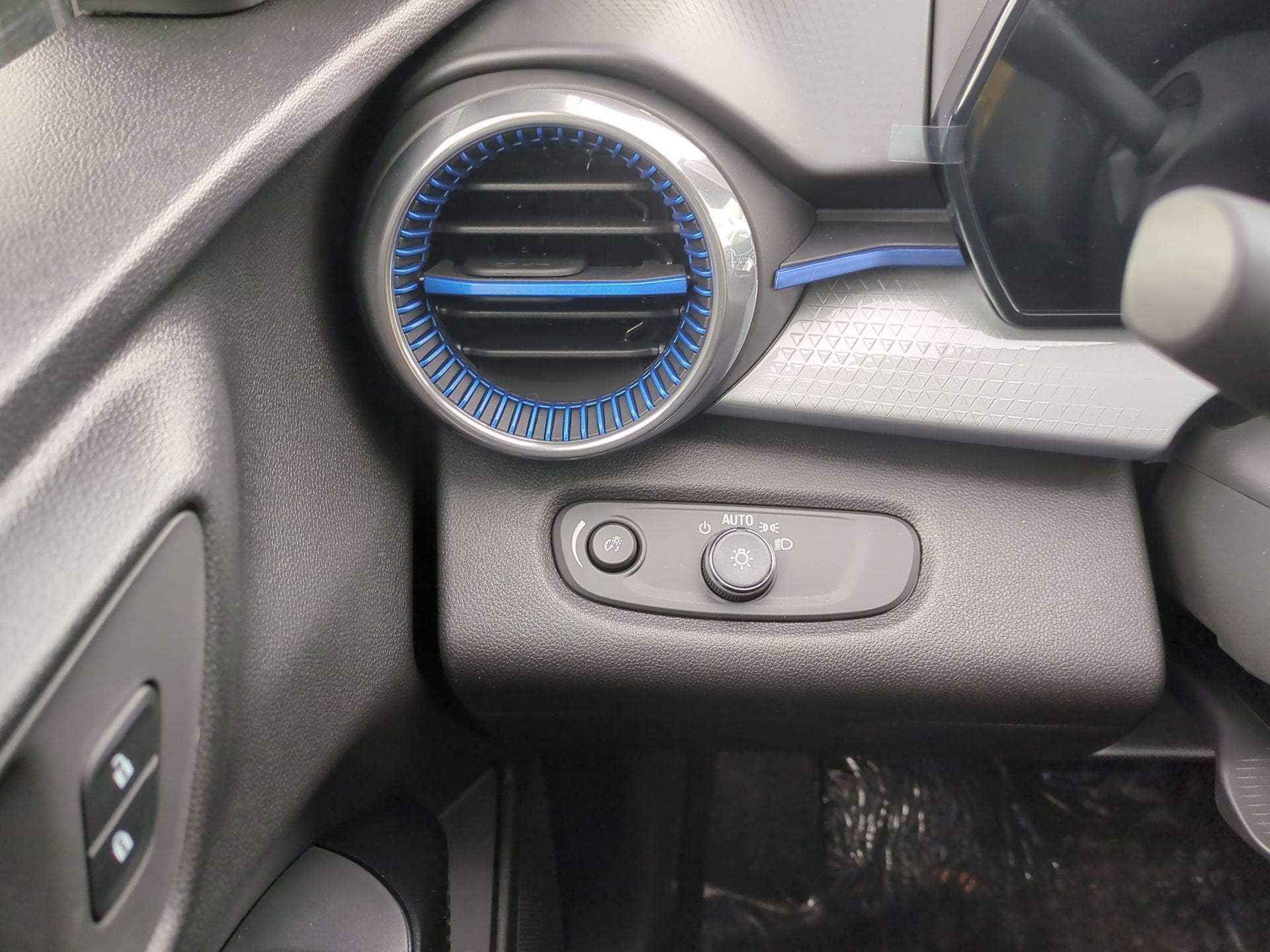 2026 Chevrolet Trax LT SUV FWD